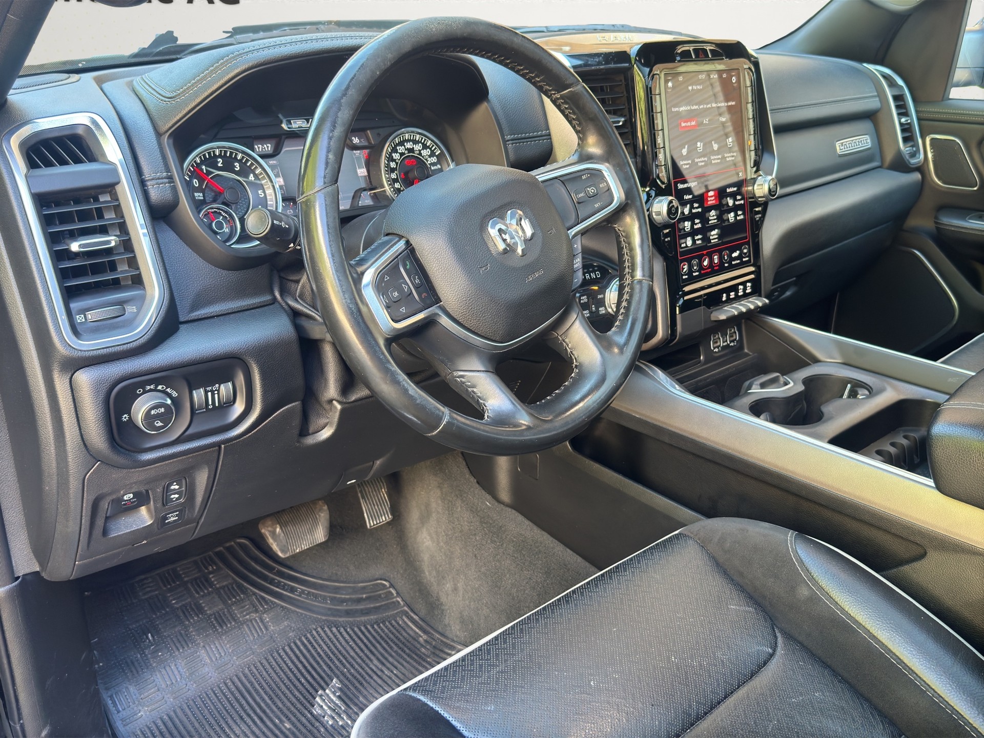 DODGE 1500 Laramie PXJ Black Pack FACELIFT Grosser Display! 5.7, V8-image-10