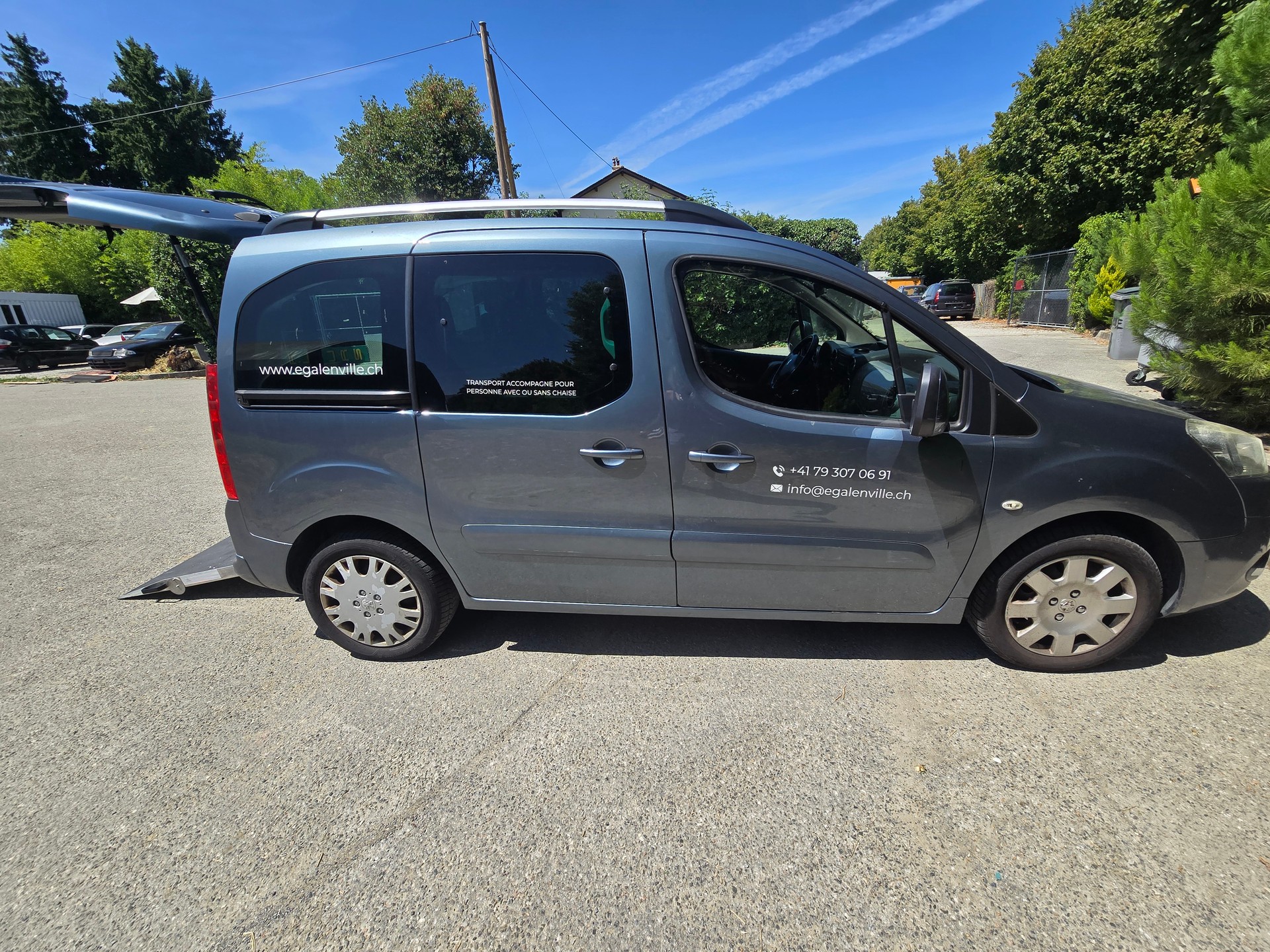PEUGEOT Partner 1.6 HDI Trendy Clim-image-10