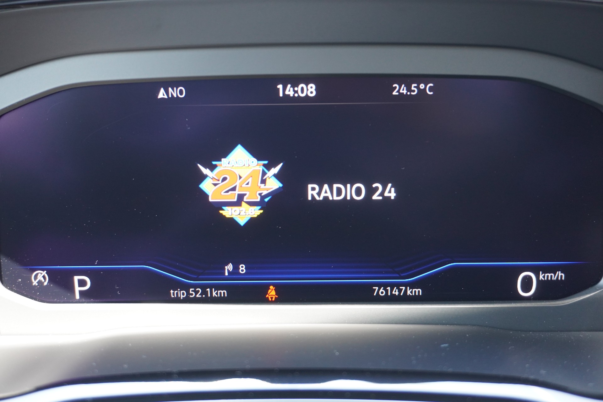 VW Touran 1.5 TSI EVO Highline DSG 7-PLÄTZER R-LINE!!!-image-19