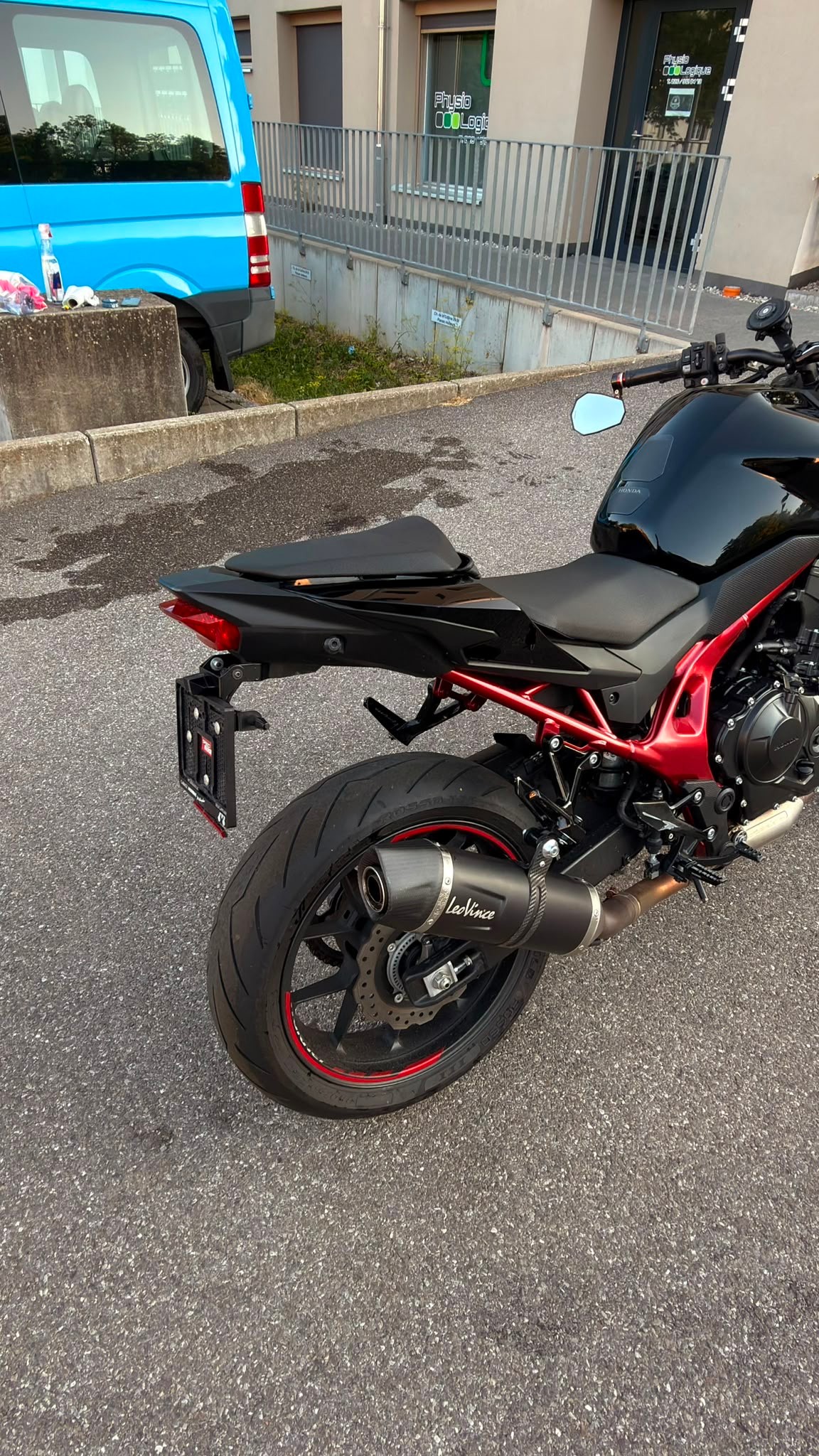 HONDA CB 750 Hornet (35kW)-image-2
