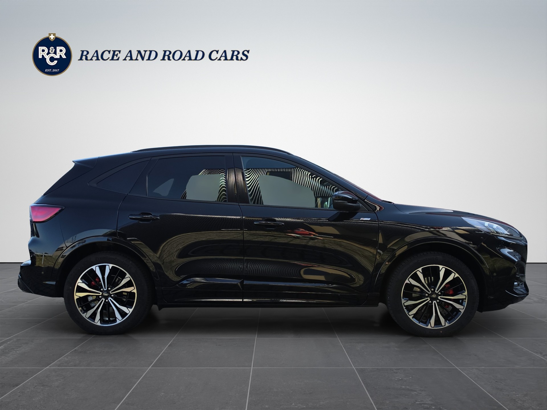 FORD Kuga 2.5 Hybrid ST-Line X 4x4-showroom-element-3