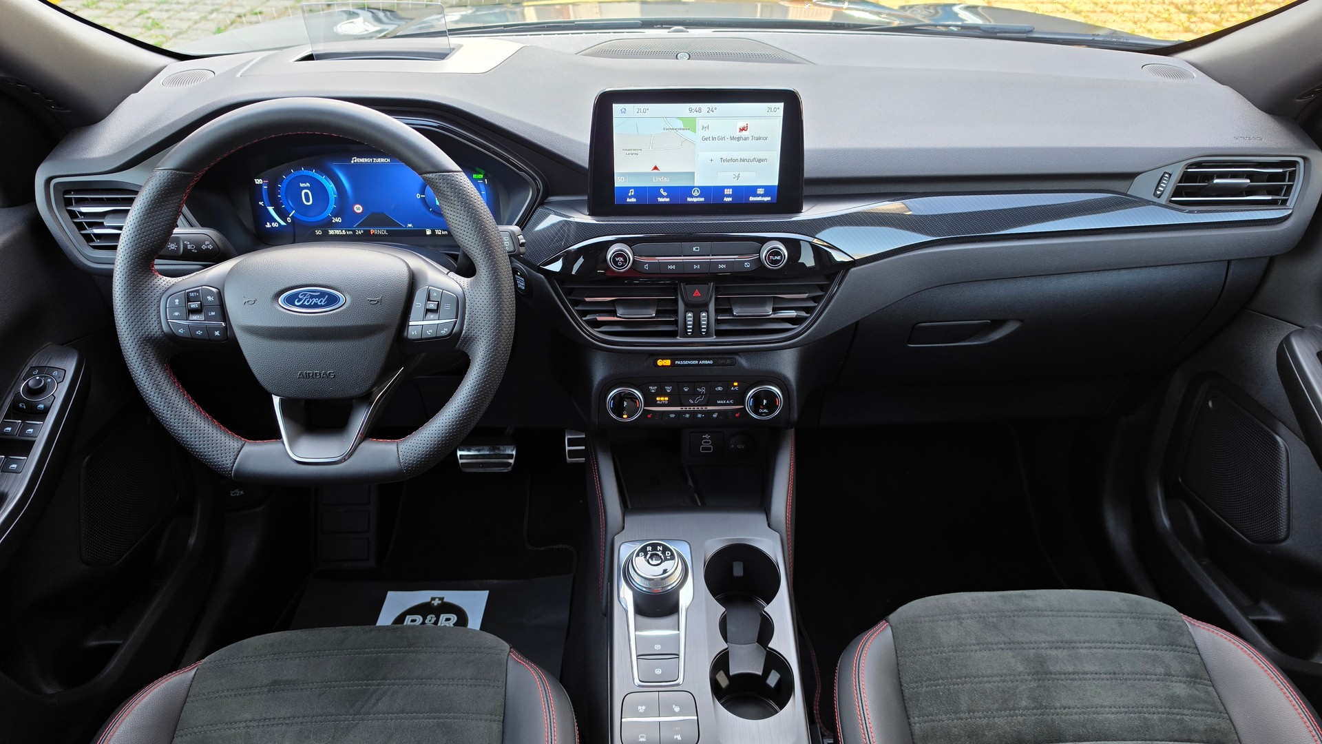 FORD Kuga 2.5 Hybrid ST-Line X 4x4-image-16