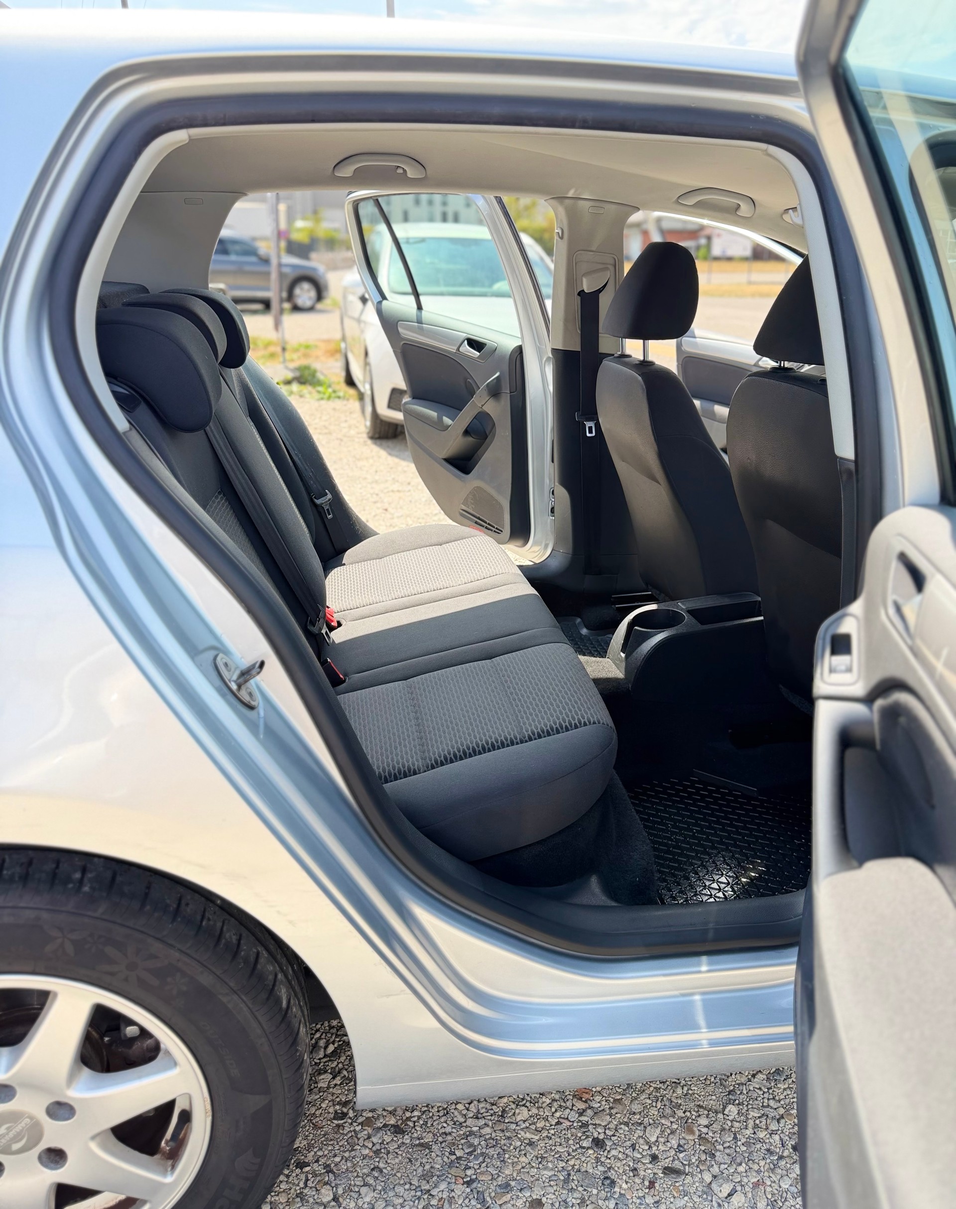 VW Golf 1.4 Trendline **Frisch ab MFK** **Frisch ab Service **-image-13