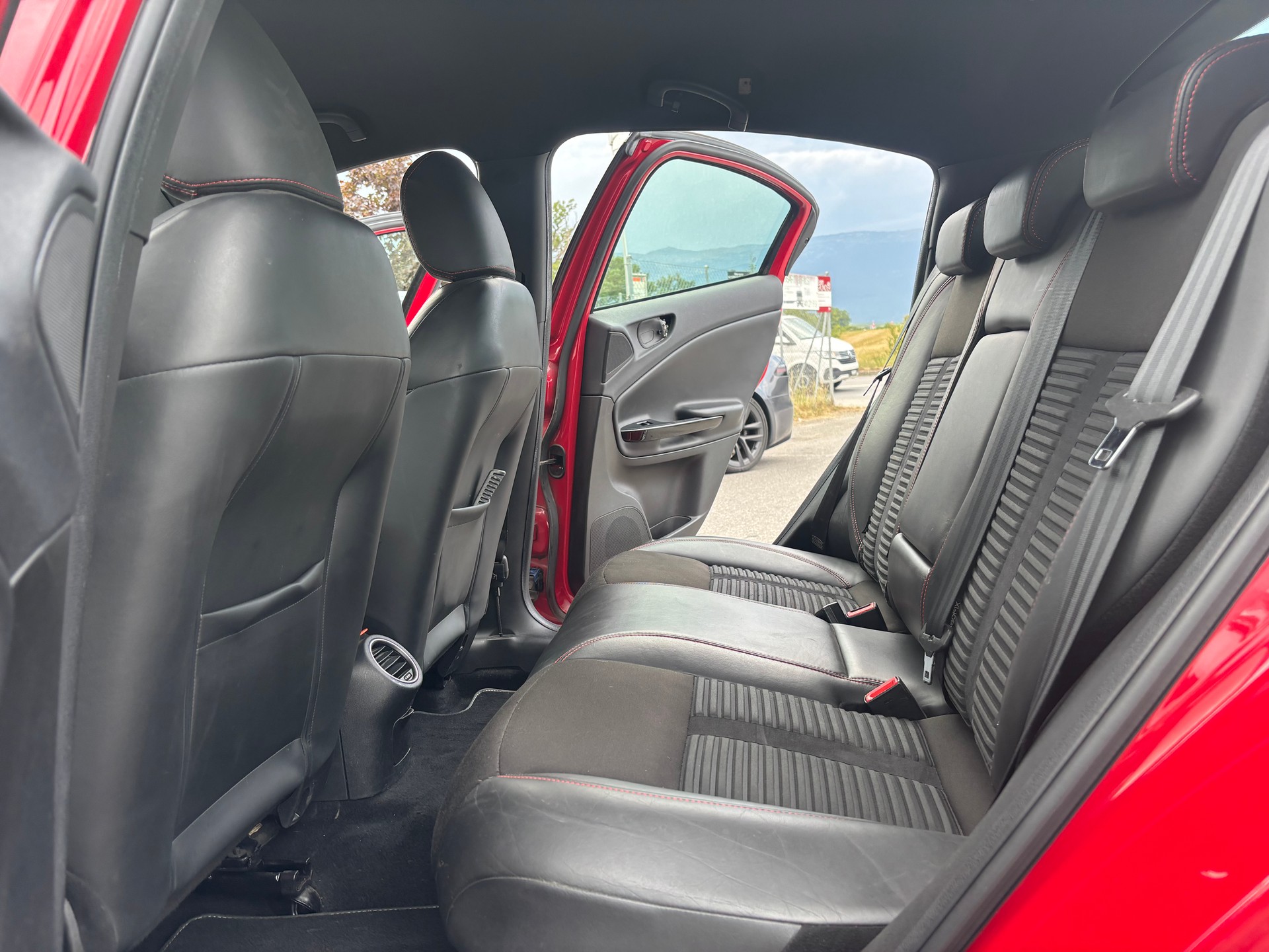 ALFA ROMEO Giulietta 1.4 MultiAir Distinctive TCT-image-14