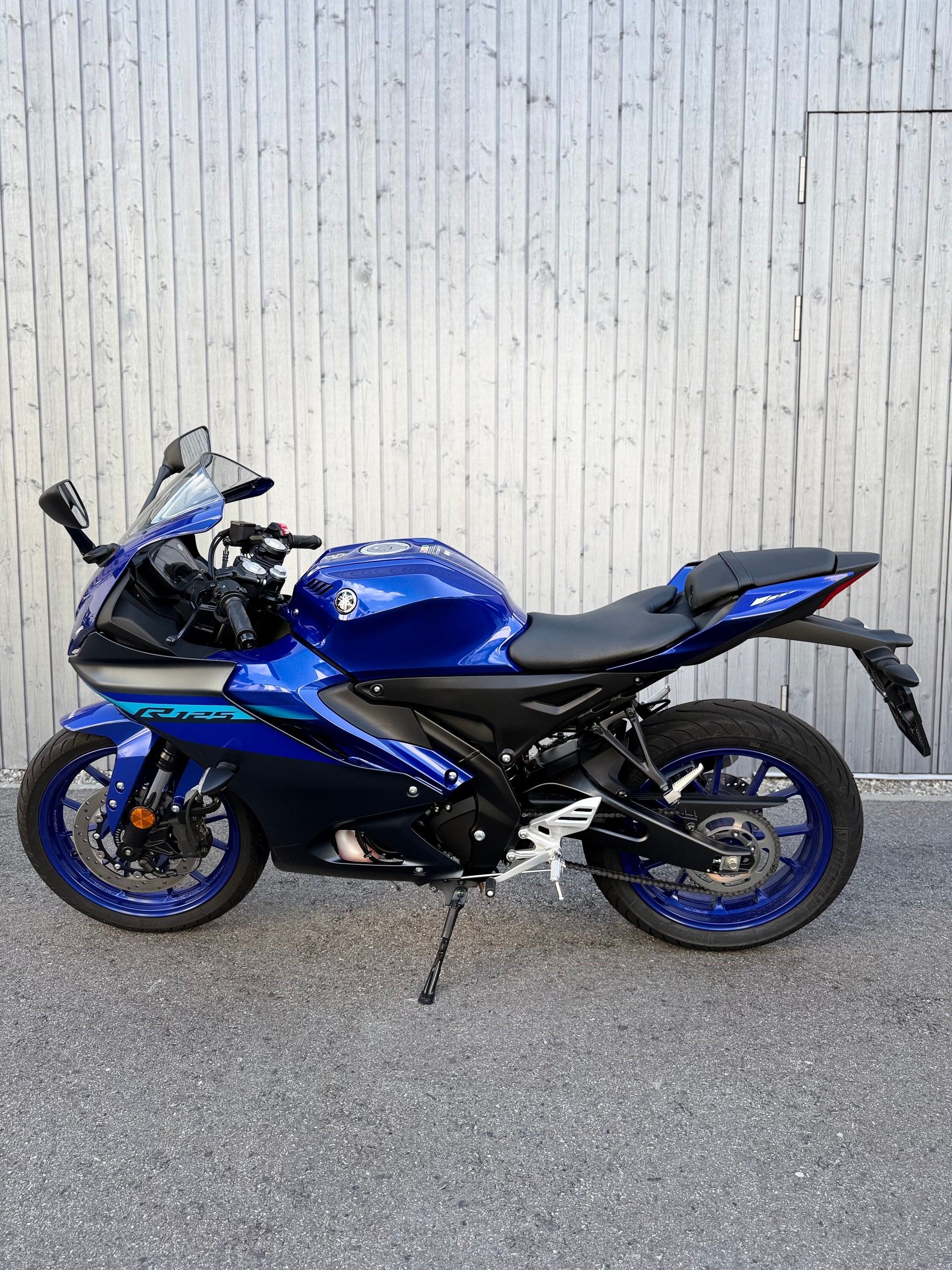 YAMAHA YZF-R 125 ABS-image-3