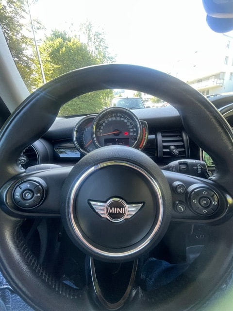 MINI Cooper S Steptronic CH-image-9