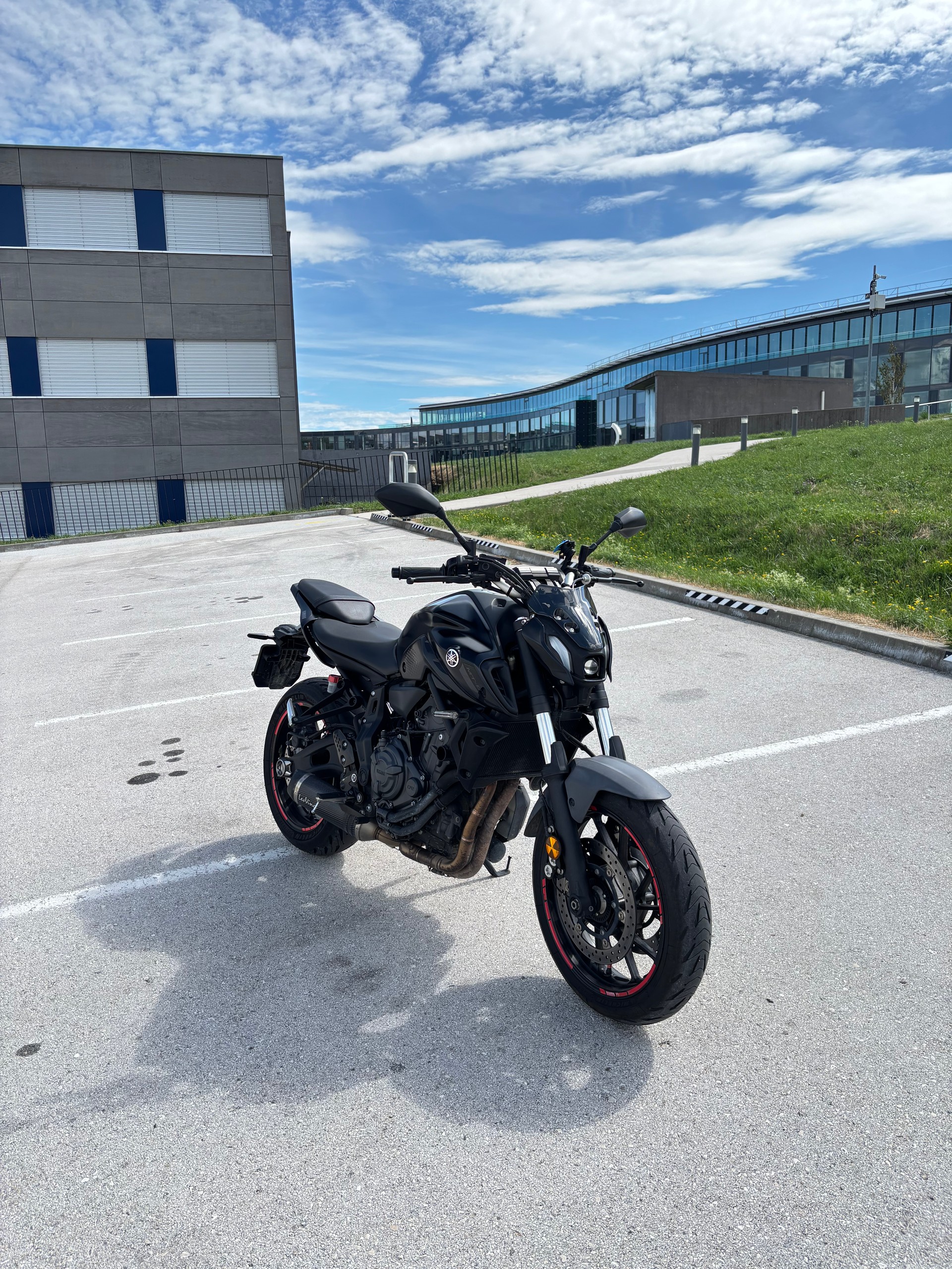 YAMAHA MT-07 (35KW)-image-1