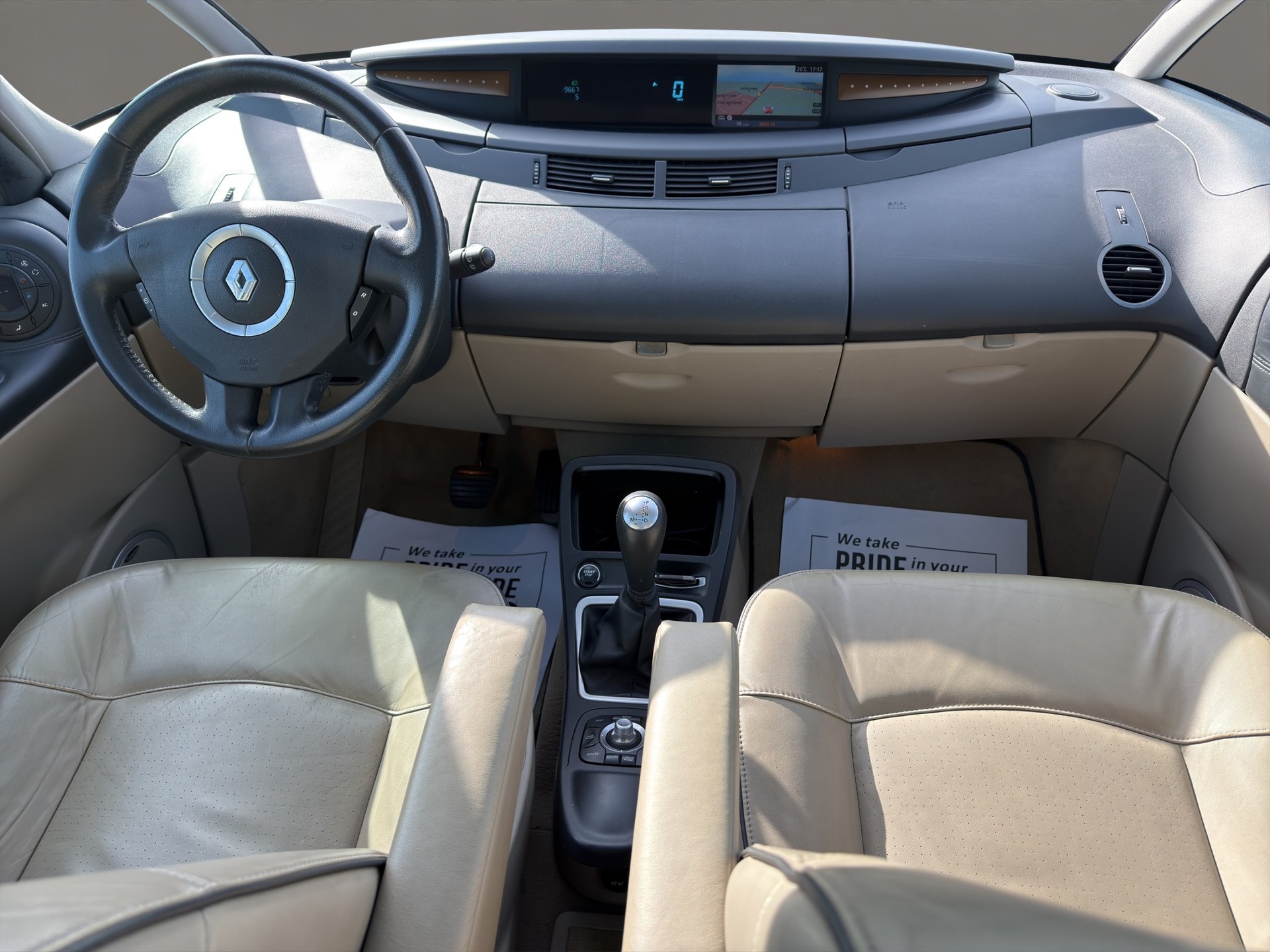 RENAULT Grand Espace 3.5 V6 Initiale Automatic-image-10