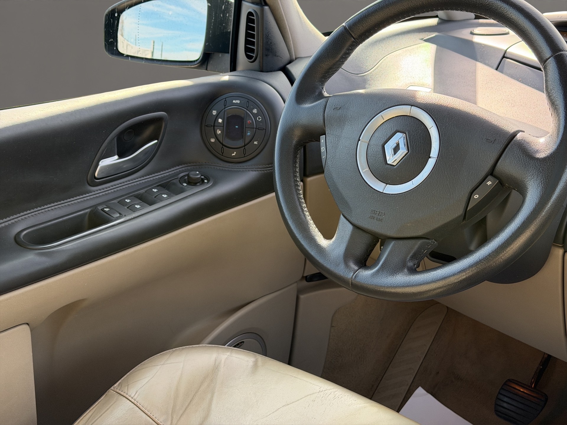 RENAULT Grand Espace 3.5 V6 Initiale Automatic-image-11