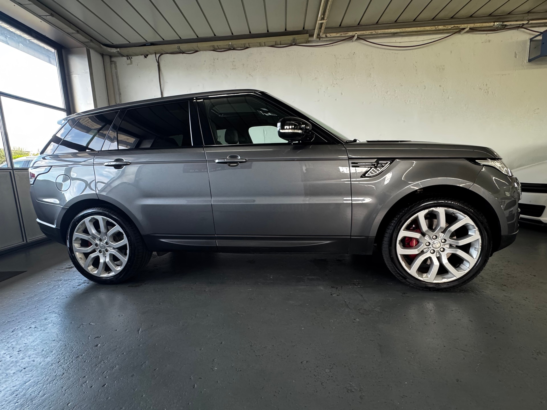 LAND ROVER Range Rover Sport 3.0 SDV6 HSE Dynamic Automatic-image-6