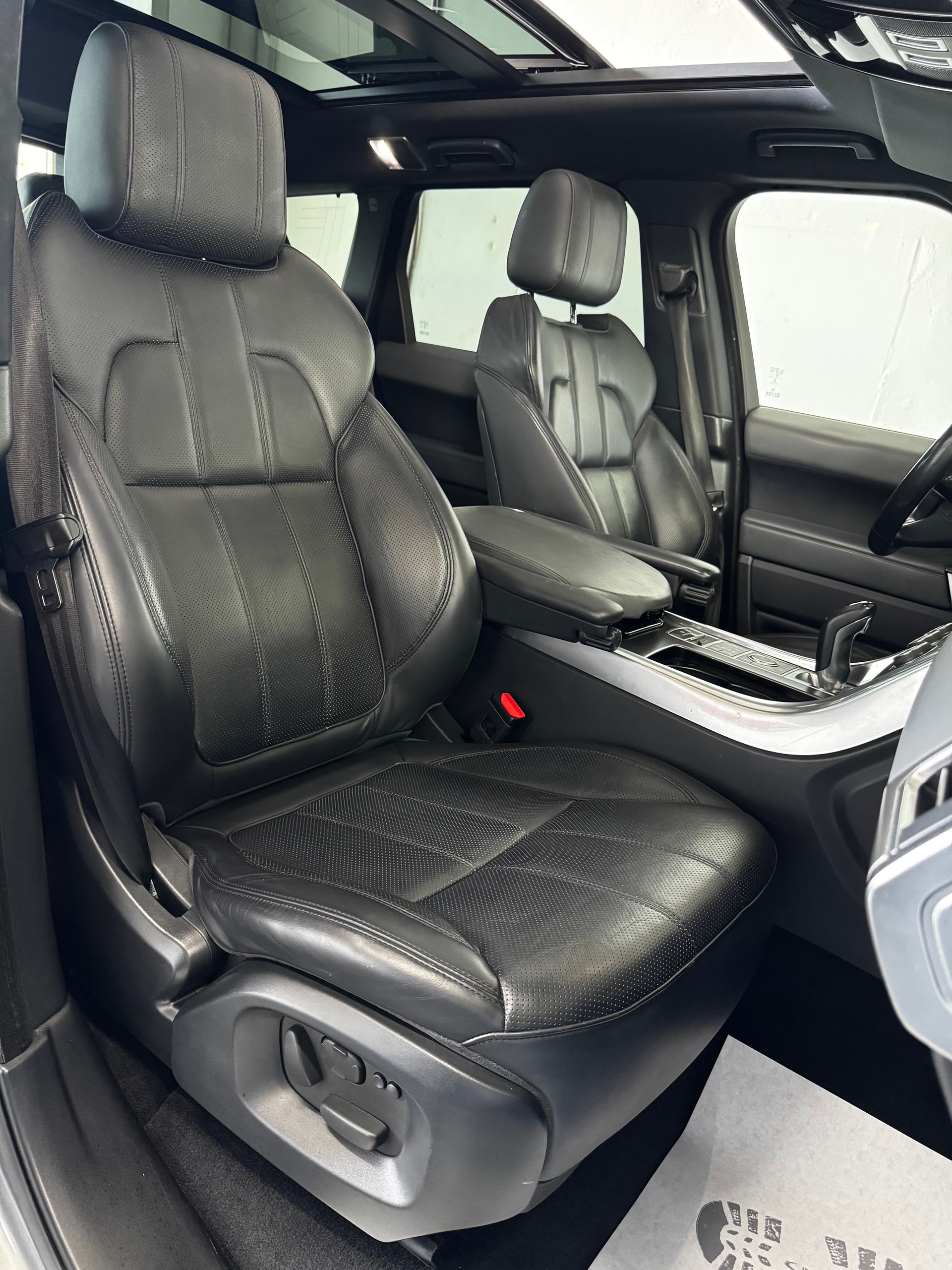 LAND ROVER Range Rover Sport 3.0 SDV6 HSE Dynamic Automatic-image-21