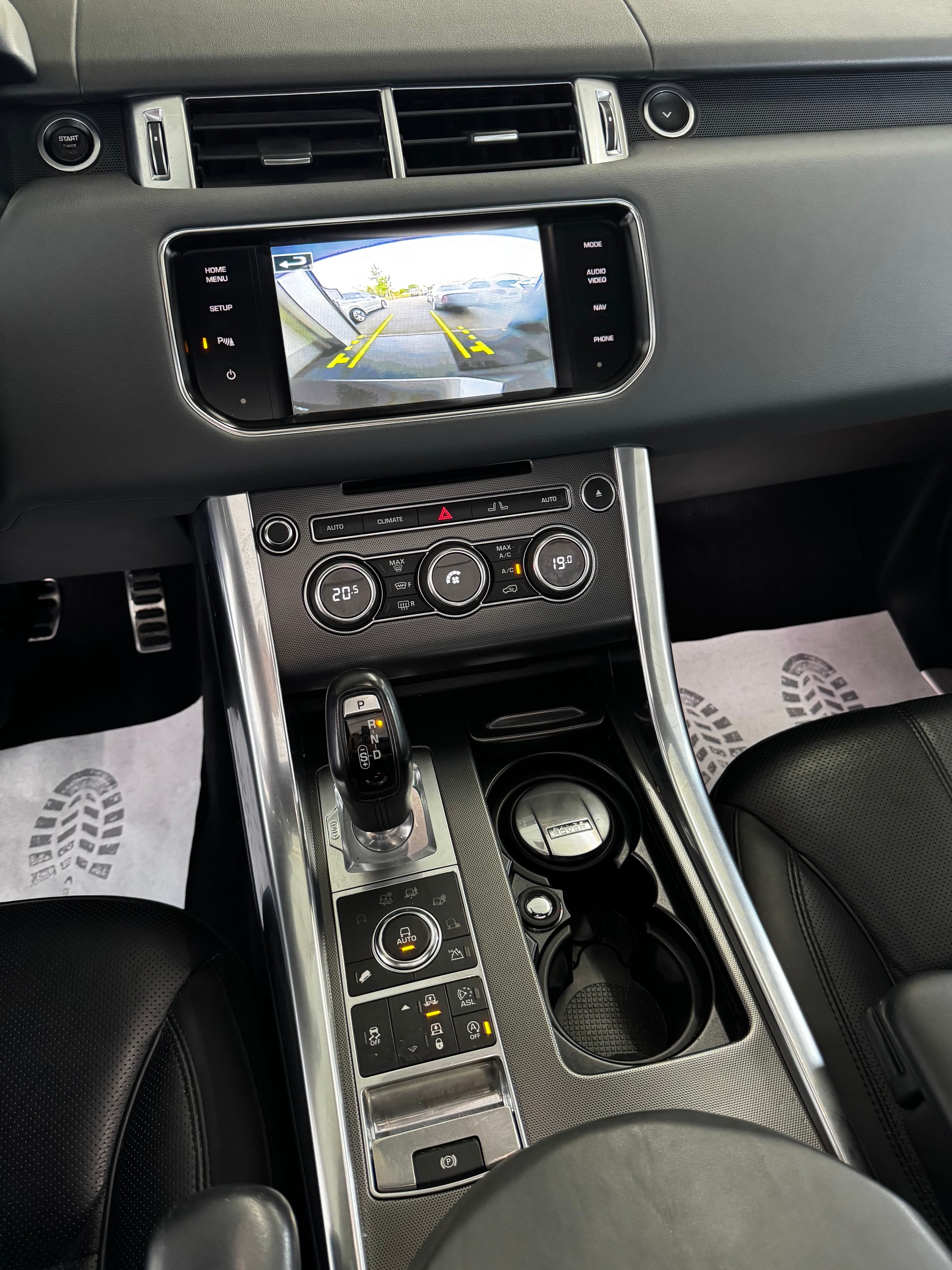 LAND ROVER Range Rover Sport 3.0 SDV6 HSE Dynamic Automatic-image-17