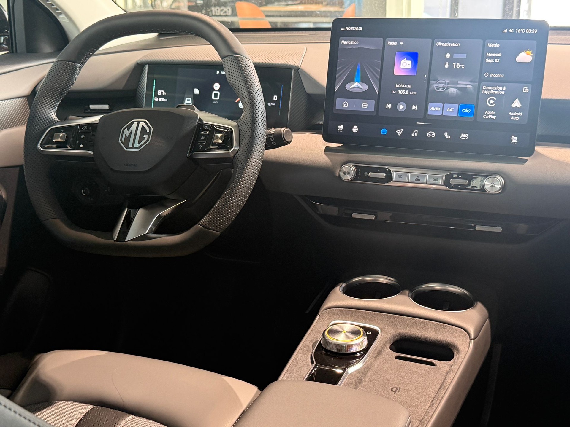 MG S5 EV 64kWh Luxury-image-13