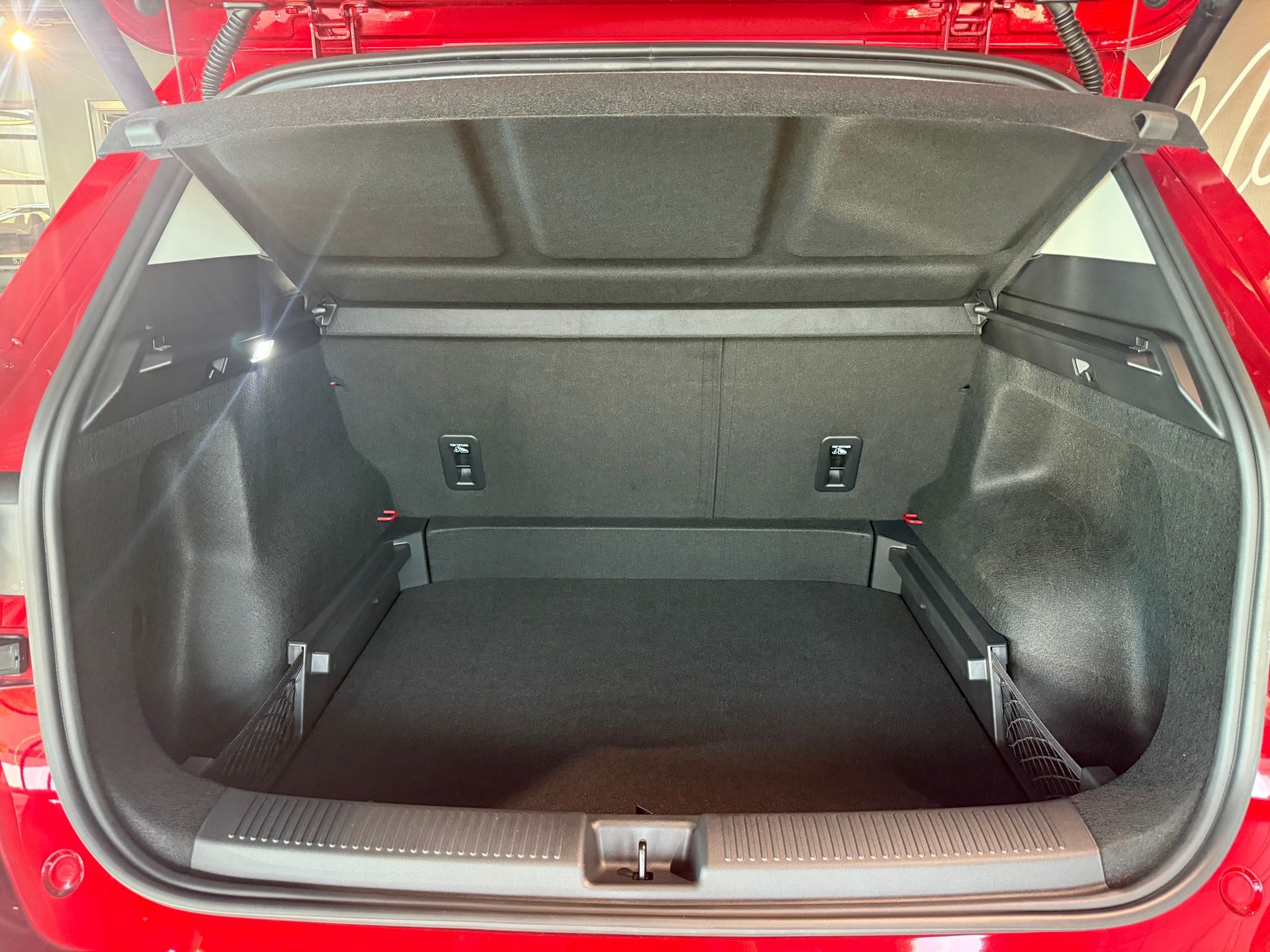 MG S5 EV 64kWh Luxury-image-24