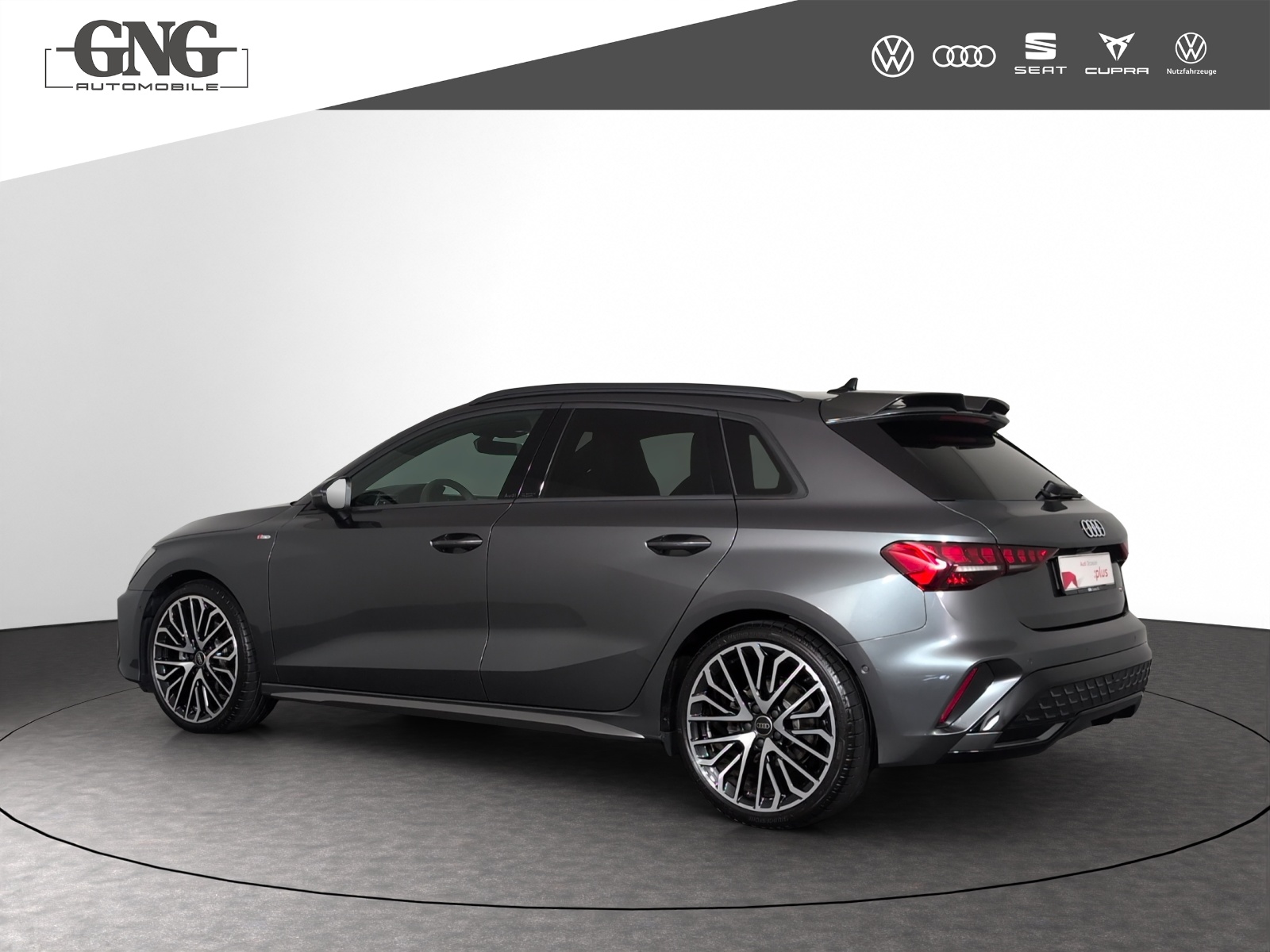 AUDI A3 Sportback TFSI 150 kW quattro S line S tronic-showroom-element-1