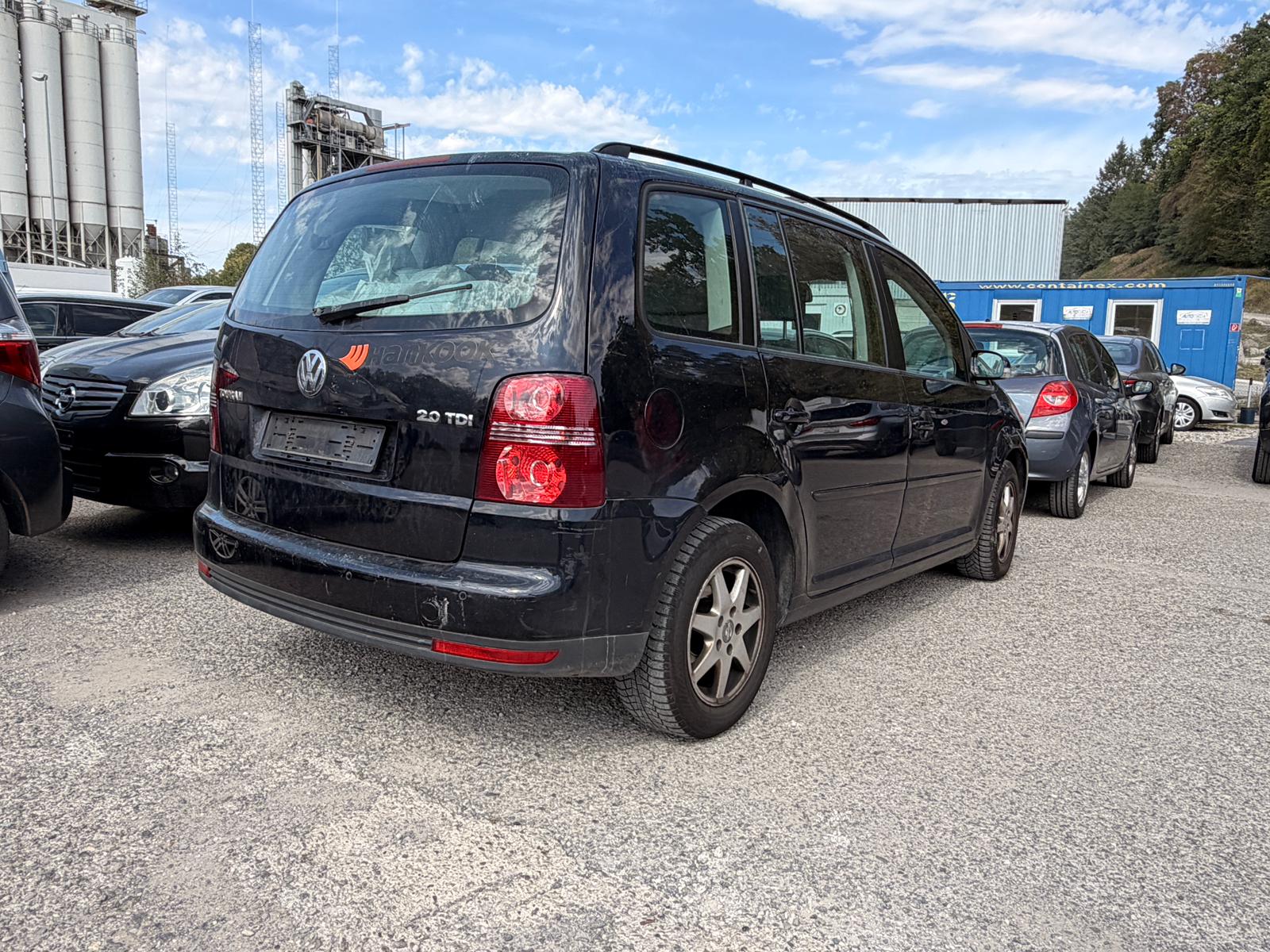 VW Touran 2.0 TDI Trendline-image-5