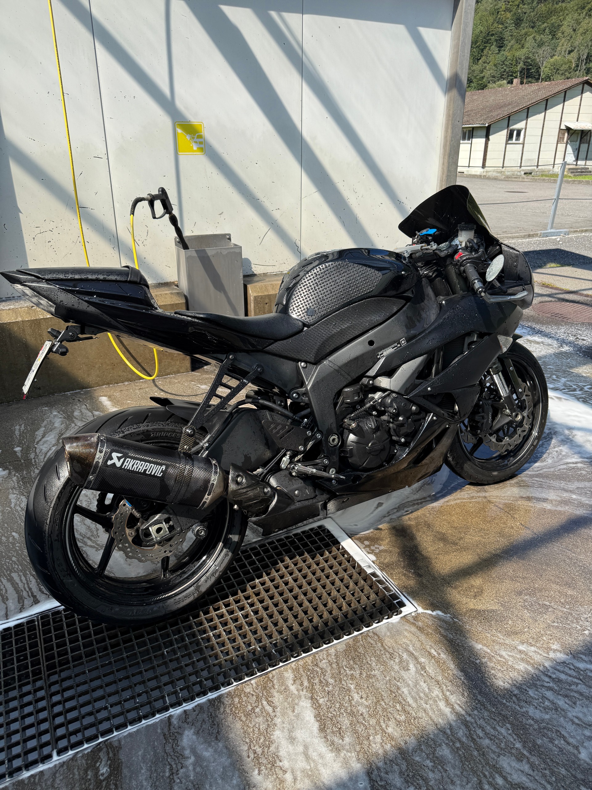 KAWASAKI Ninja ZX-6R-image-2