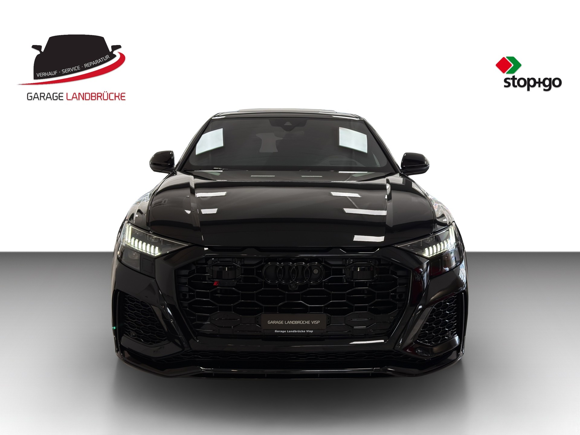 AUDI RSQ8 quattro tiptronic-showroom-element-2