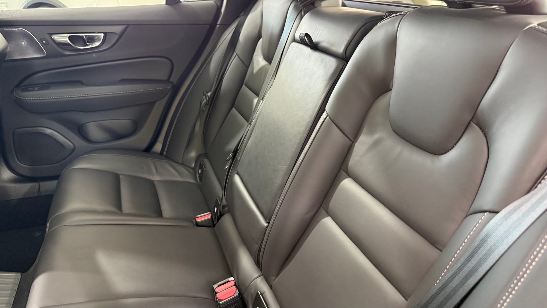 VOLVO V60 2.0 T8 TE Inscription eAWD-image-6