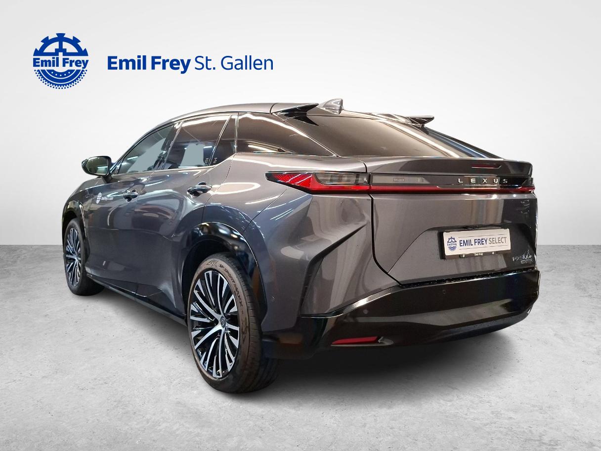 LEXUS RZ 500e Excellence-showroom-element-2