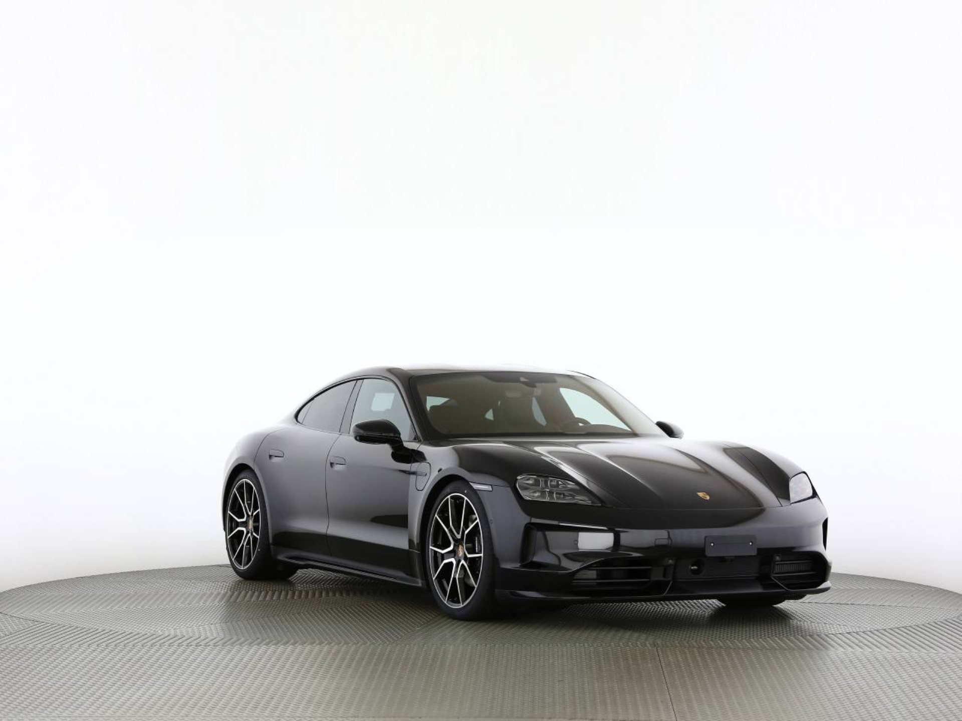 PORSCHE Taycan 4 Black Edition