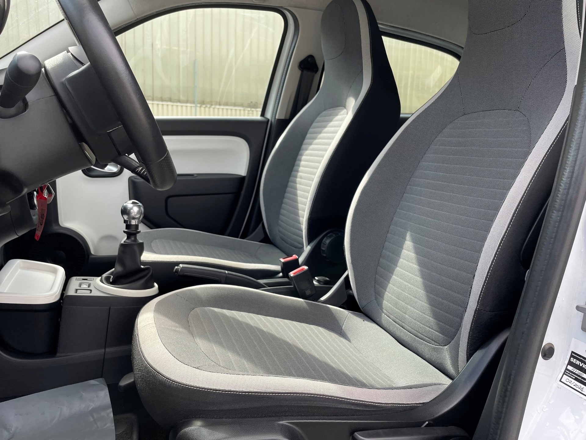 RENAULT Twingo 0.9 City-image-8