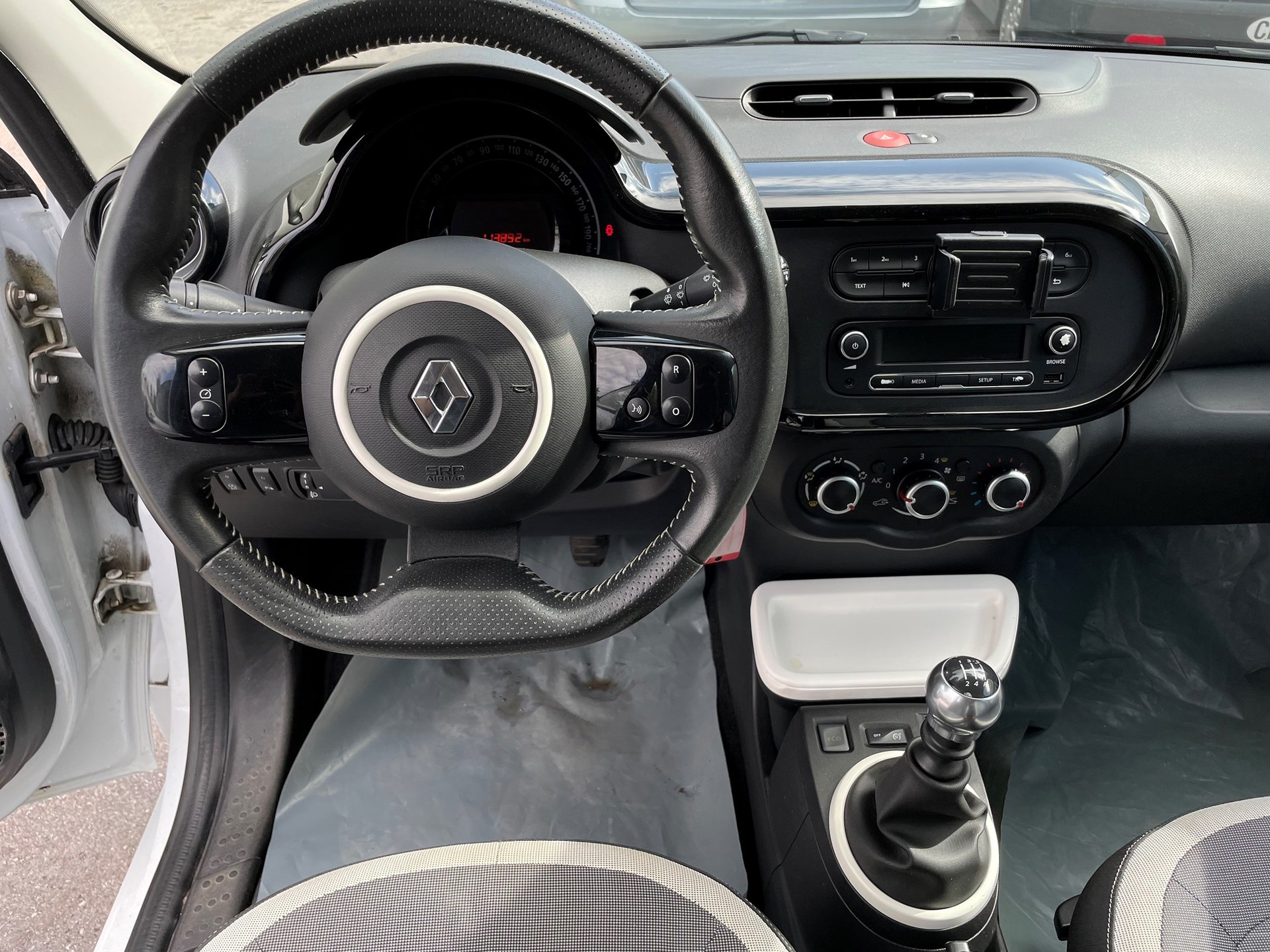 RENAULT Twingo 0.9 City-image-11