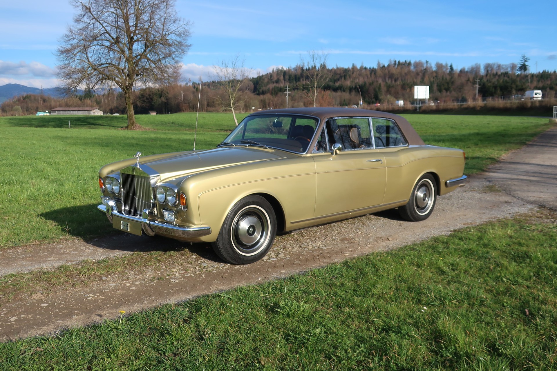 ROLLS-ROYCE CORNICHE Fixed Head Coupé-image-3