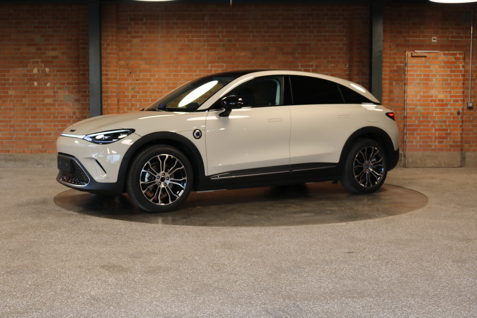 SMART #3 66kWh Premium, 272 PS, Aktions-Leasing 1,9%, sofort verfügbar-image-4
