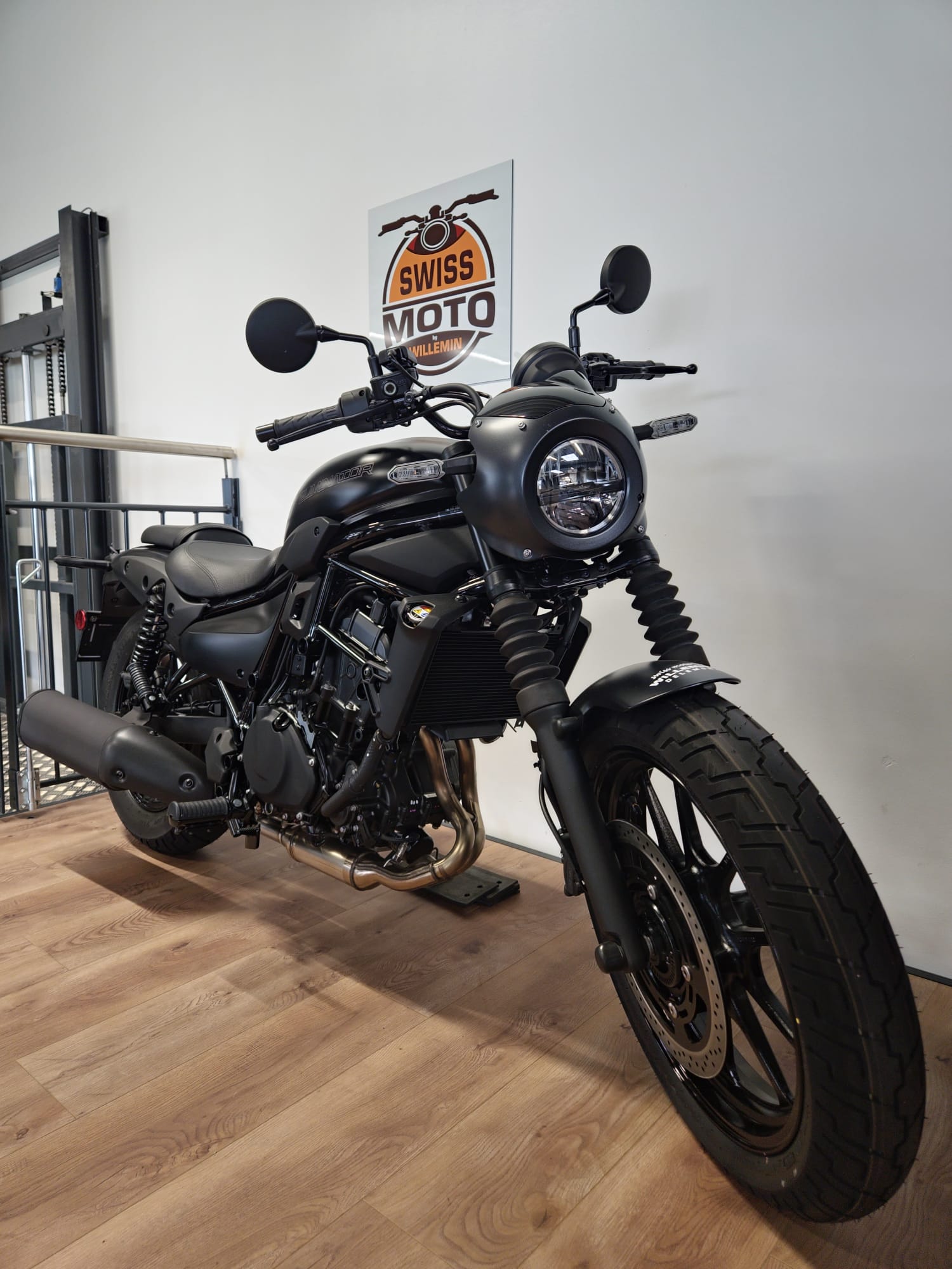 KAWASAKI Eliminator 500 SE-image-2
