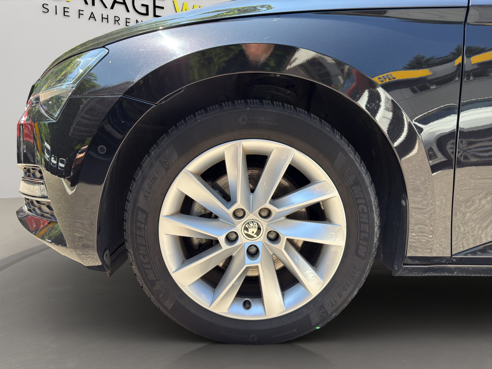 SKODA Superb Combi 2.0 TDI Style DSG-image-15