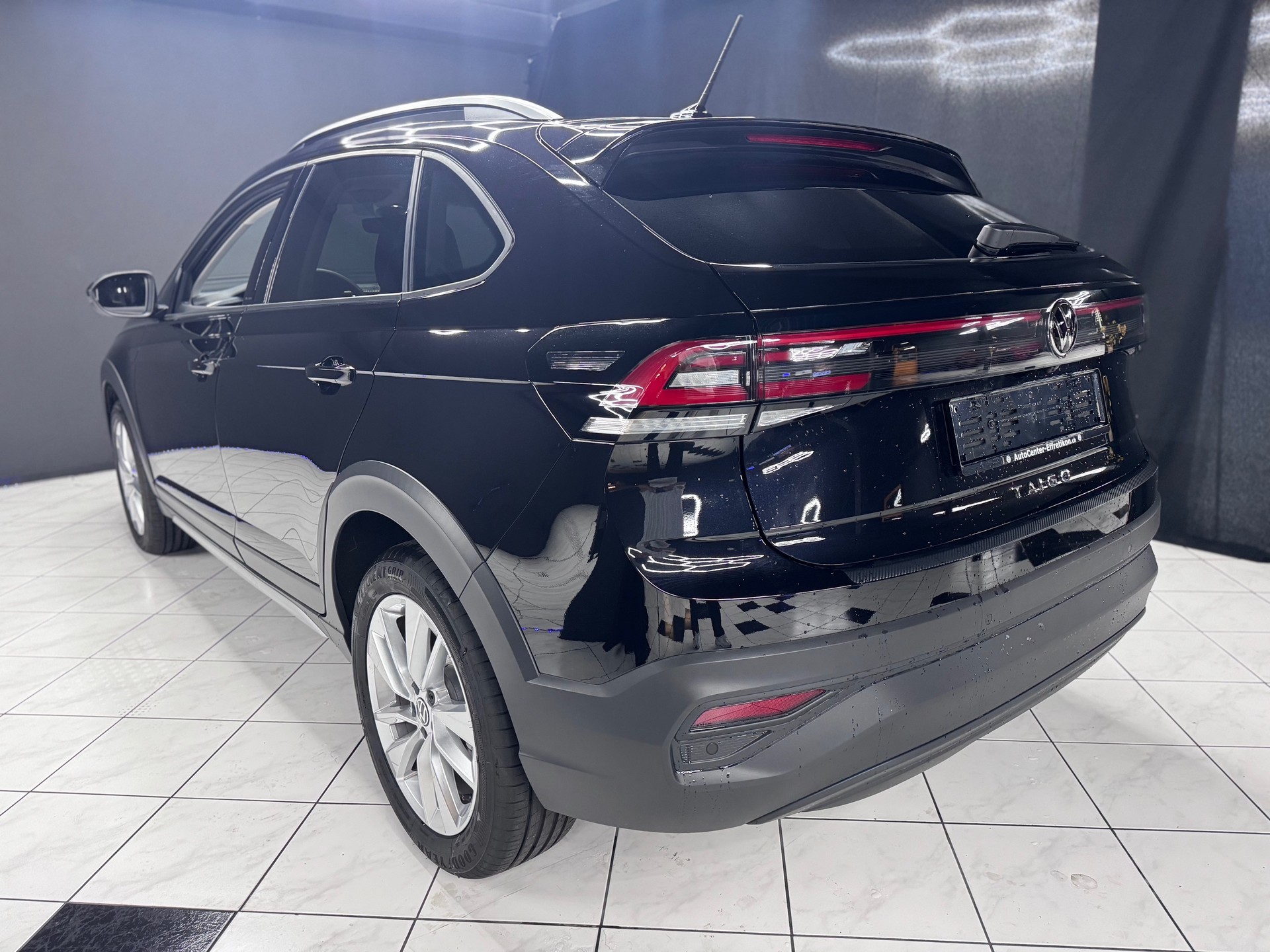 VW Taigo 1.0 TSI Life DSG-image-5
