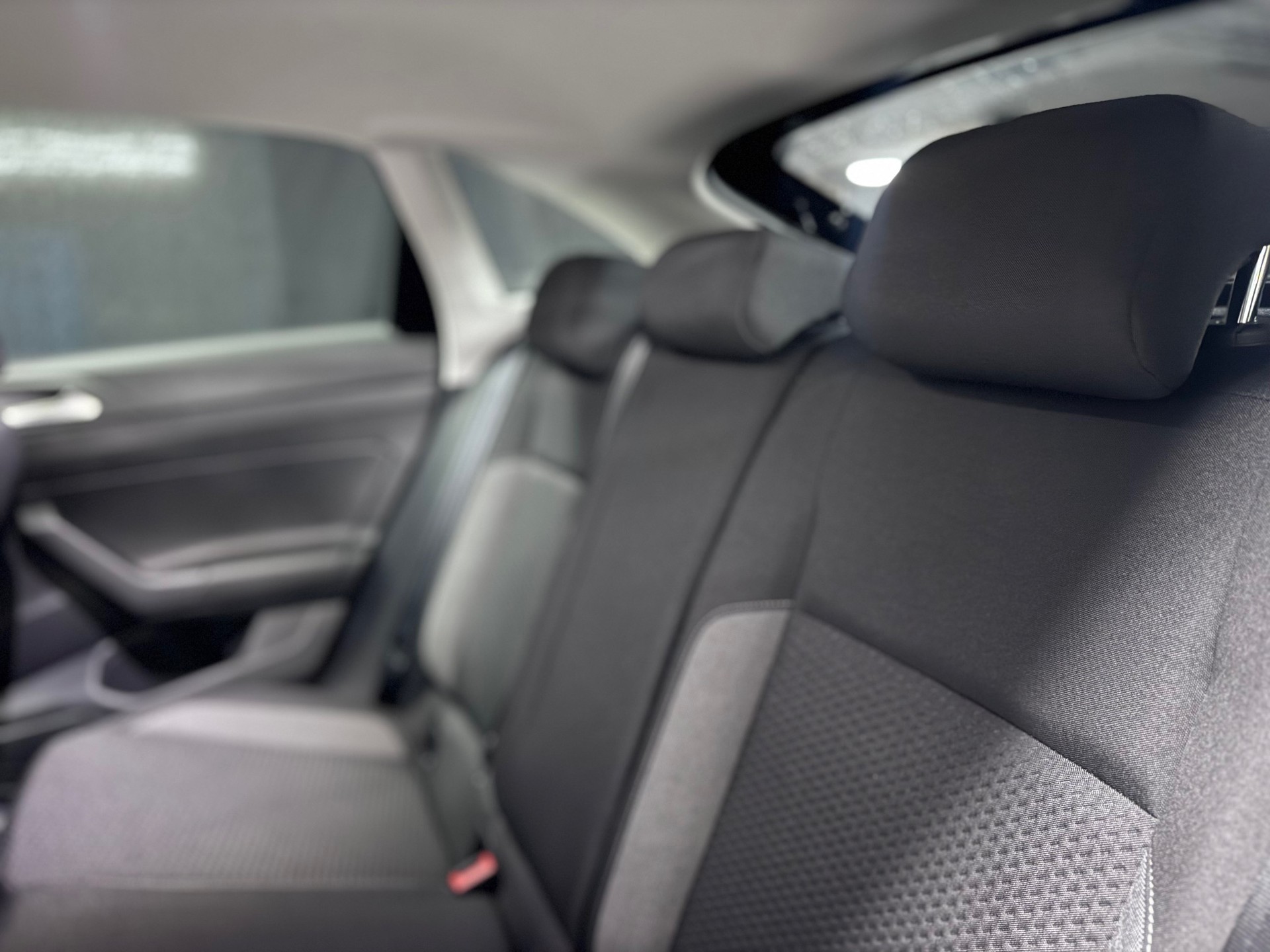 VW Taigo 1.0 TSI Life DSG-image-12