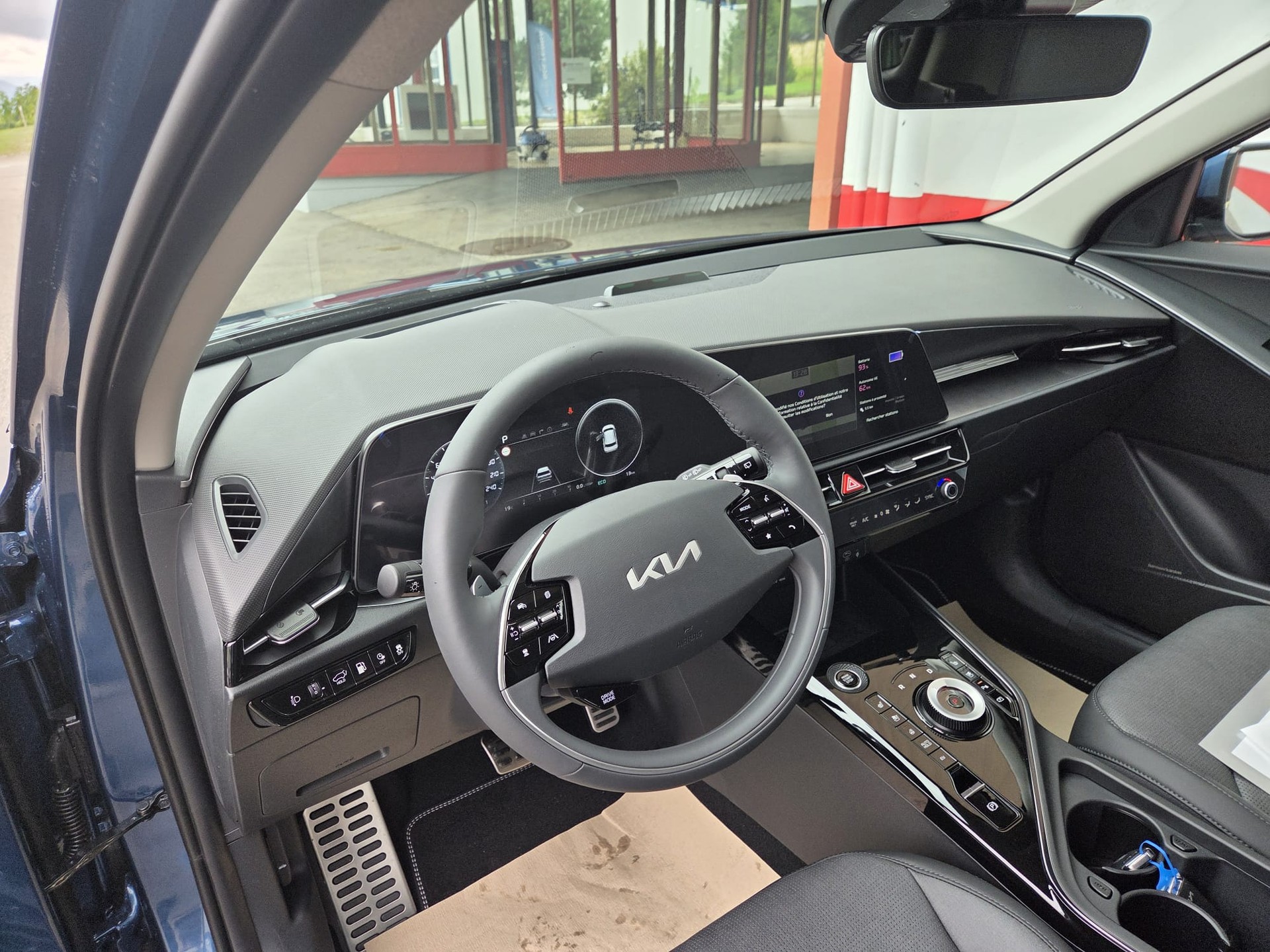 KIA Niro 1.6GDi Plug-in Hybrid Style DCT-image-5