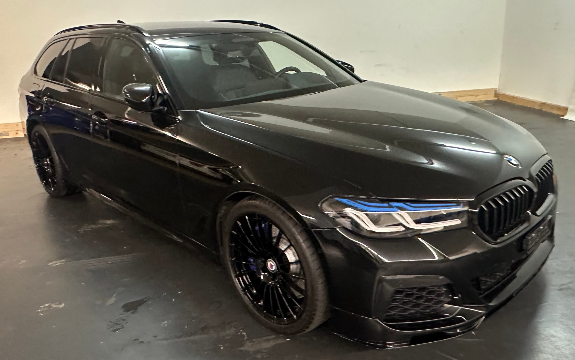BMW-ALPINA D5 S Touring xDrive Switch-Tronic-image-1