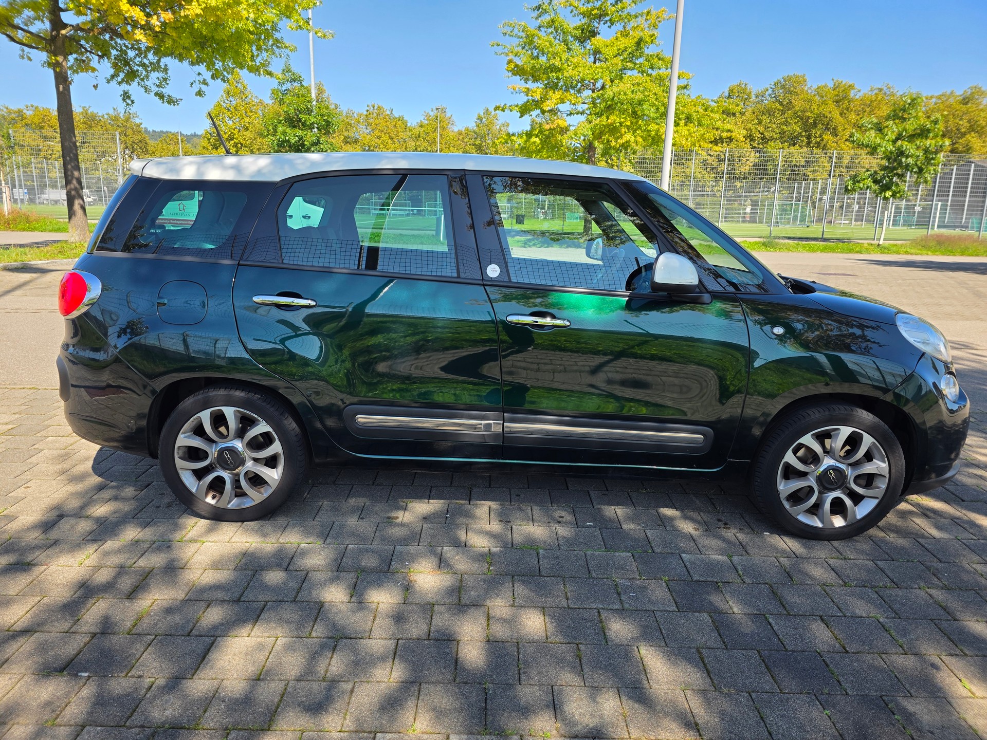 FIAT 500L Living 1.6 JTD Lounge-image-6