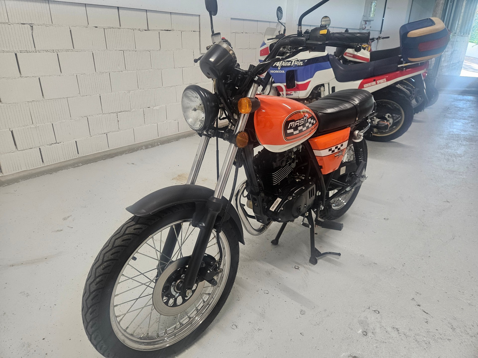 MASH 125 Seventy Five-image-2