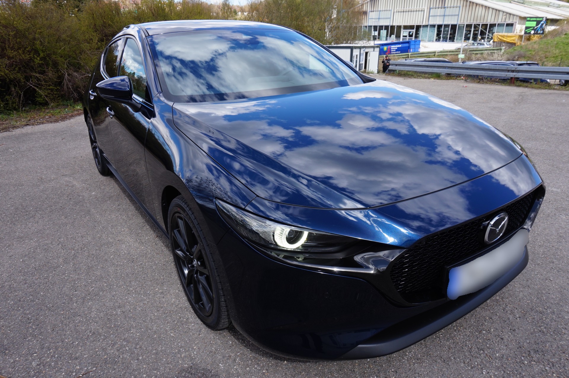 MAZDA 3 Hatchback SKYACTIV-X M Hybrid 186 Ambition Automat-showroom-element-1