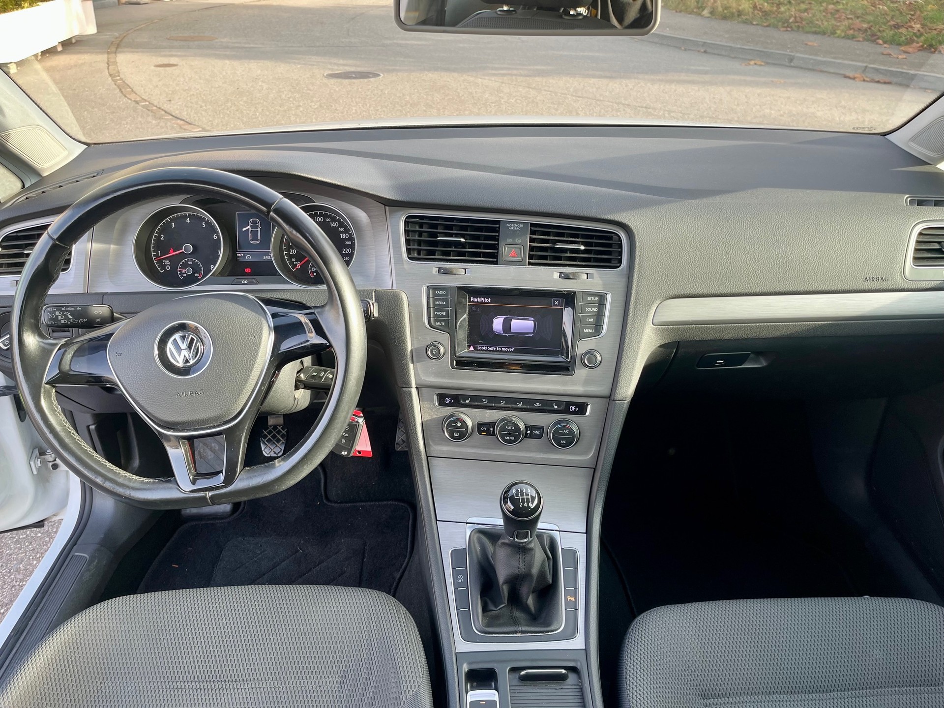 VW Golf 1.4 TSI Comfortline-image-10