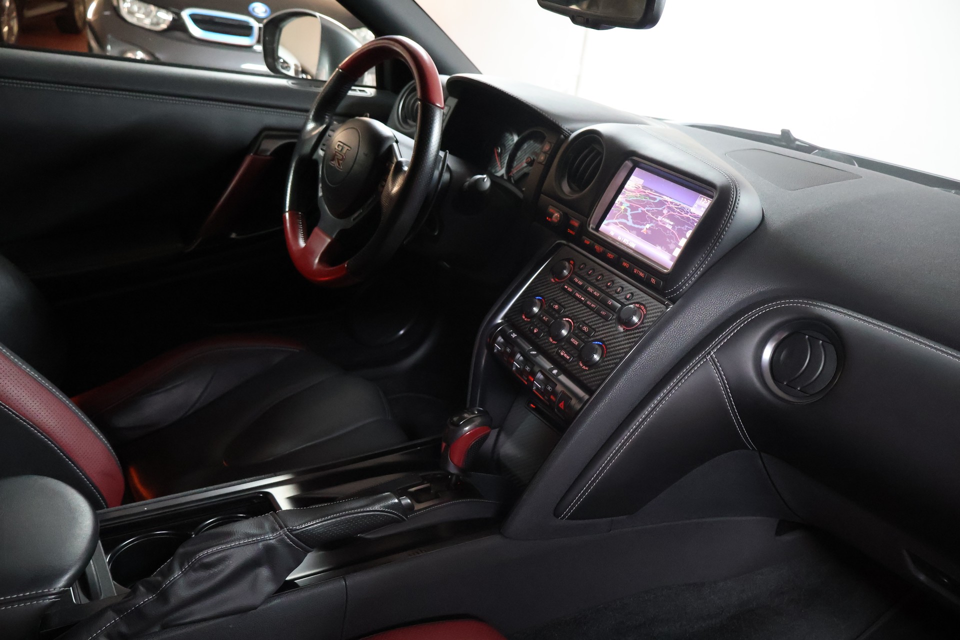NISSAN GT-R 3.8 V6 Biturbo Black Edition-image-9