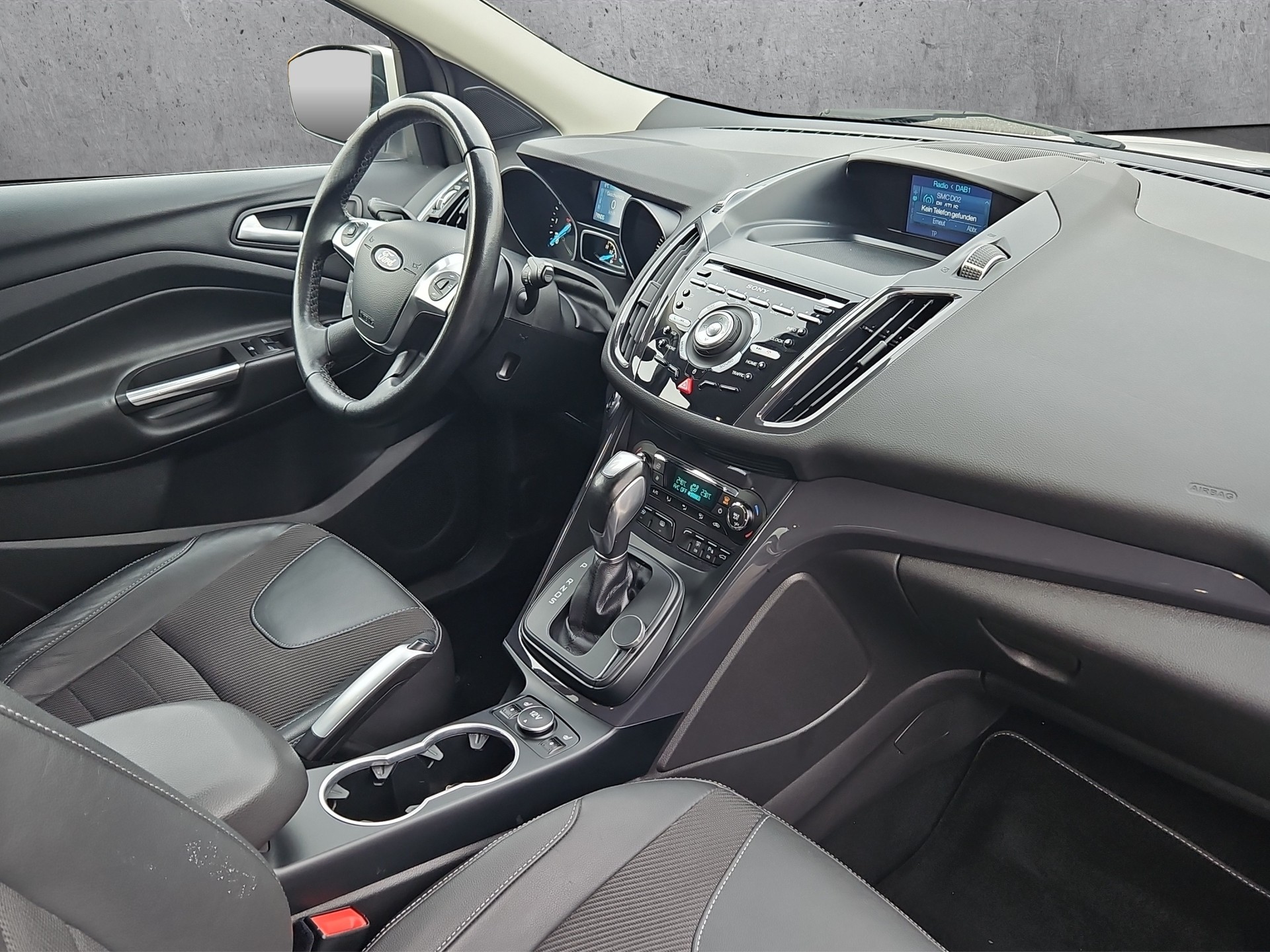 FORD Kuga 2.0 TDCi Titanium S 4WD PowerShift-image-8