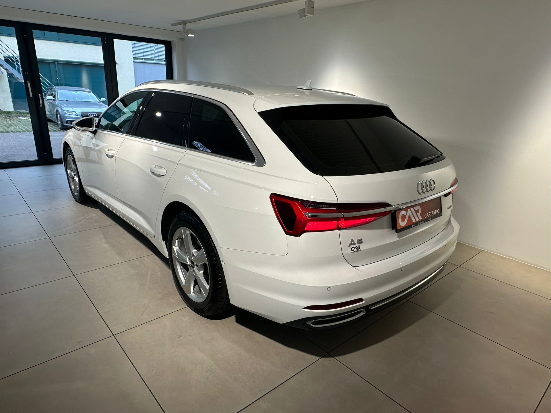 AUDI A6 Avant 40 TDI Sport quattro-showroom-element-2