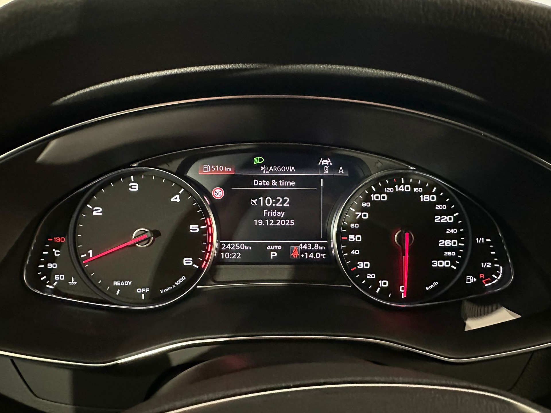 AUDI A6 Avant 40 TDI Sport quattro-image-9