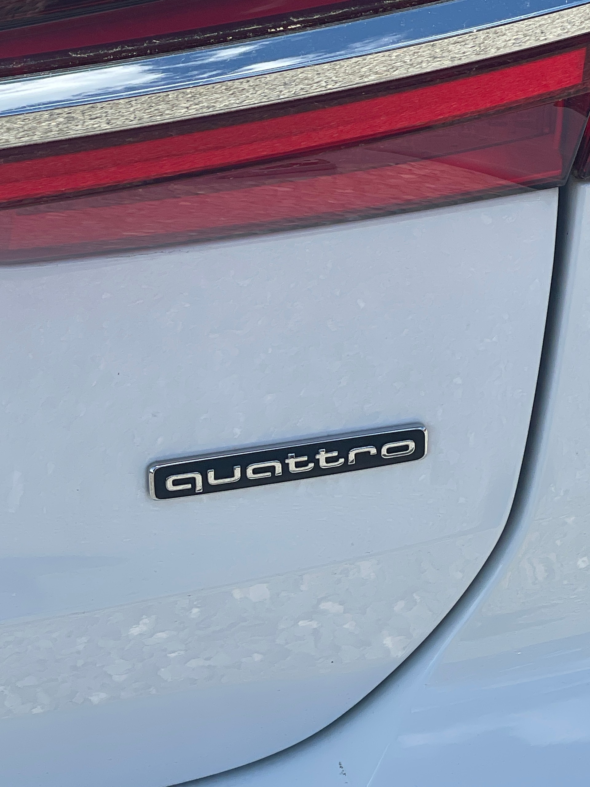 AUDI A6 Avant 40 TDI Sport quattro-image-13