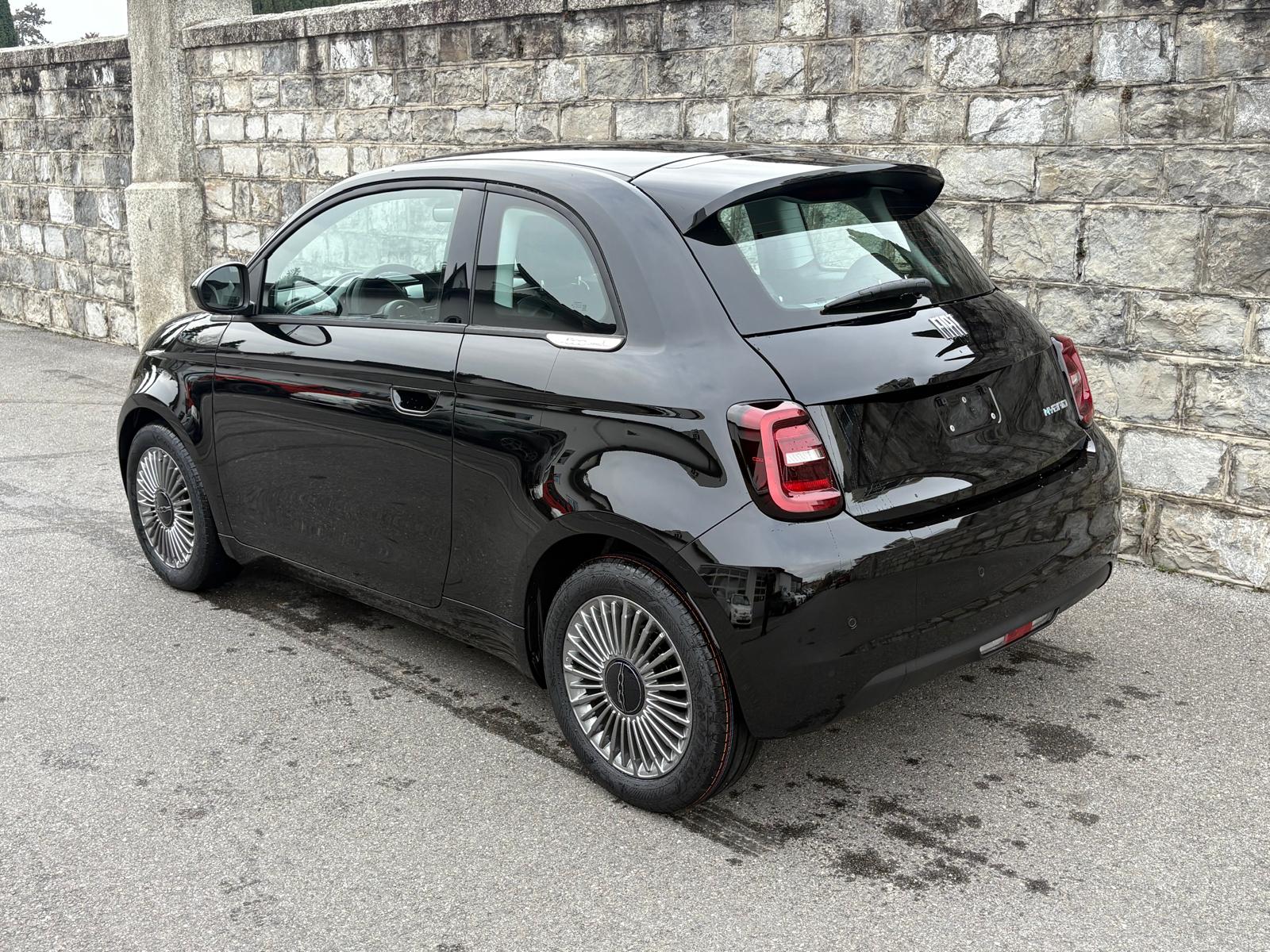 FIAT 500 1.0 FireFly MHD Torino-showroom-element-2
