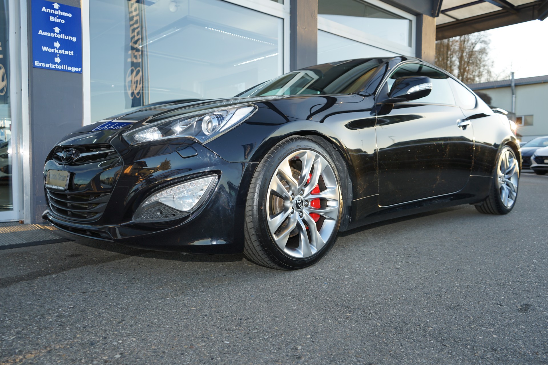 HYUNDAI Genesis 2.0 Turbo-image-9