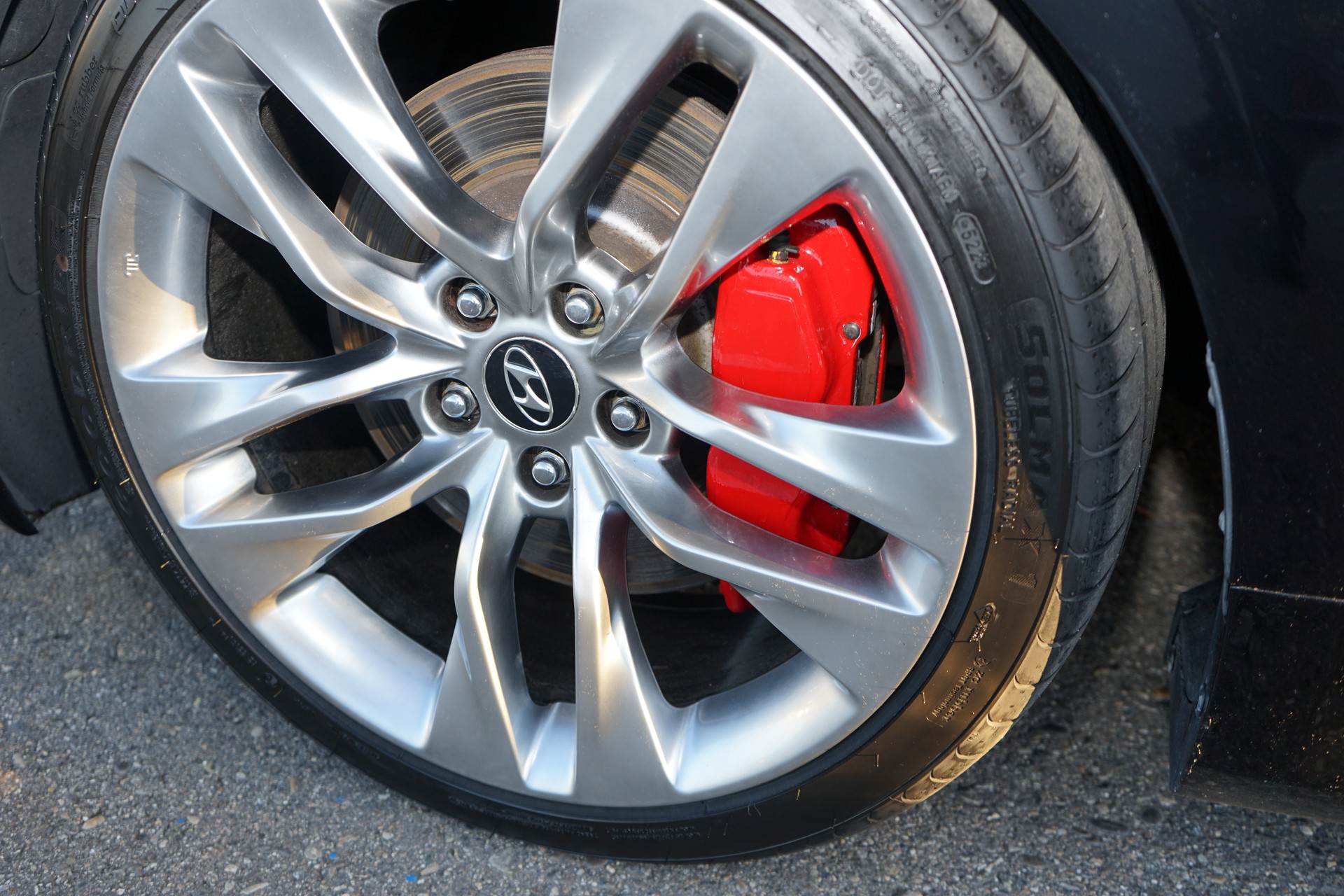 HYUNDAI Genesis 2.0 Turbo-image-12