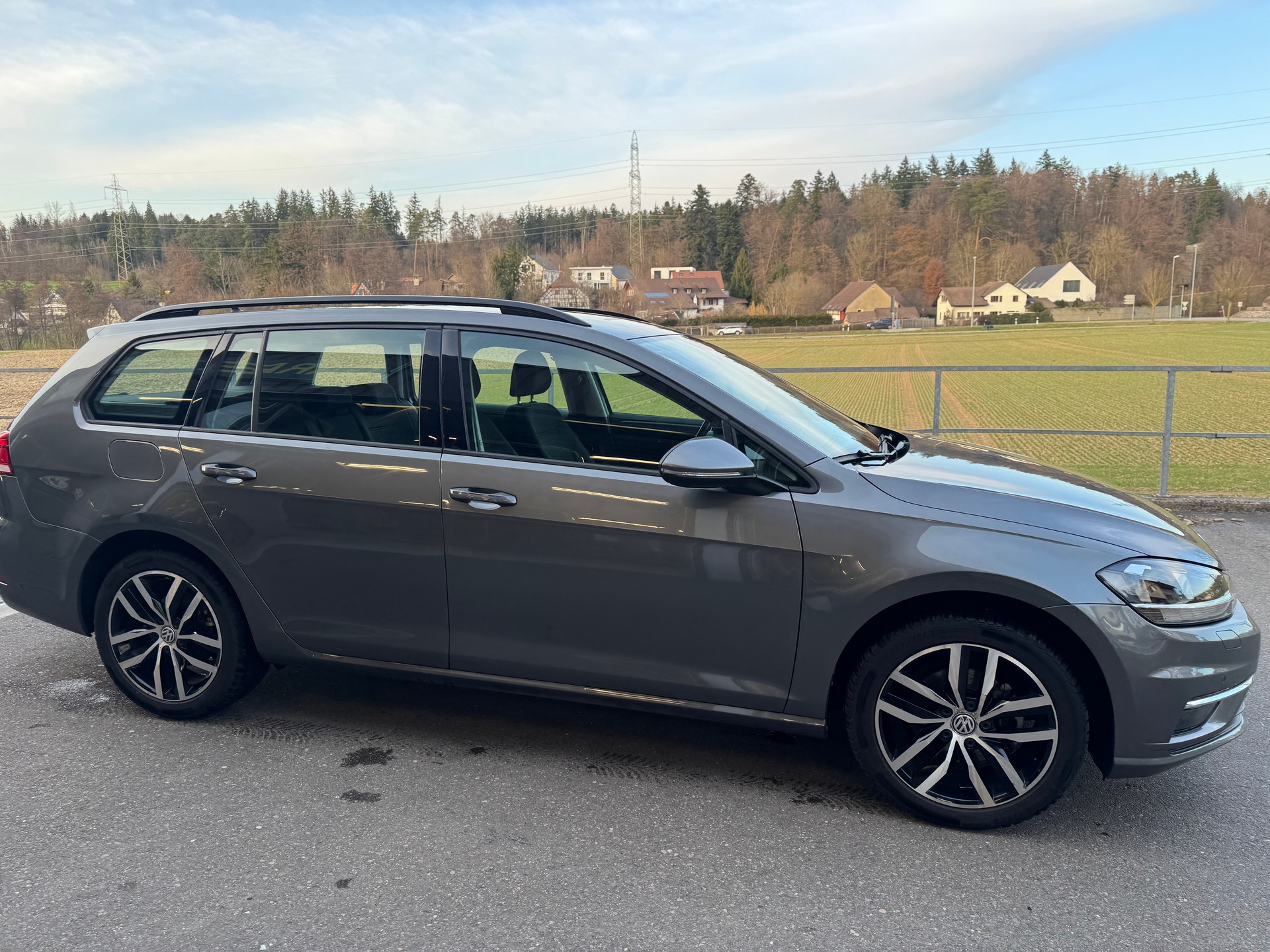 VW Golf Variant 1.4 TSI Comfortline DSG-image-4