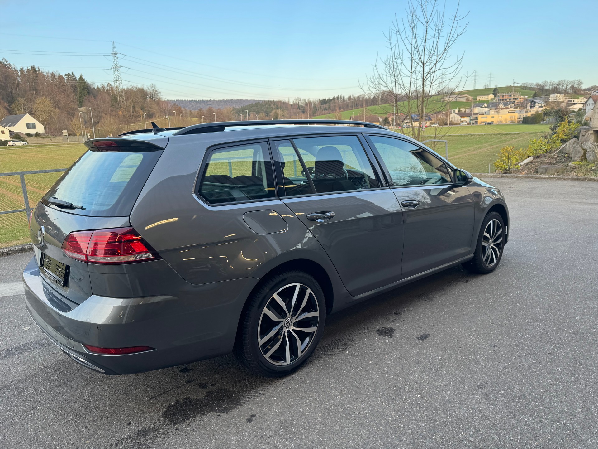 VW Golf Variant 1.4 TSI Comfortline DSG-image-5