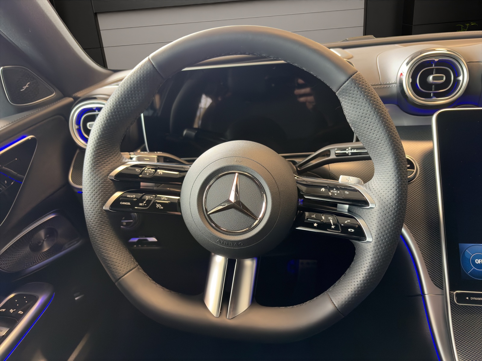 MERCEDES-BENZ C 220 d 4 M Swiss Star-image-12